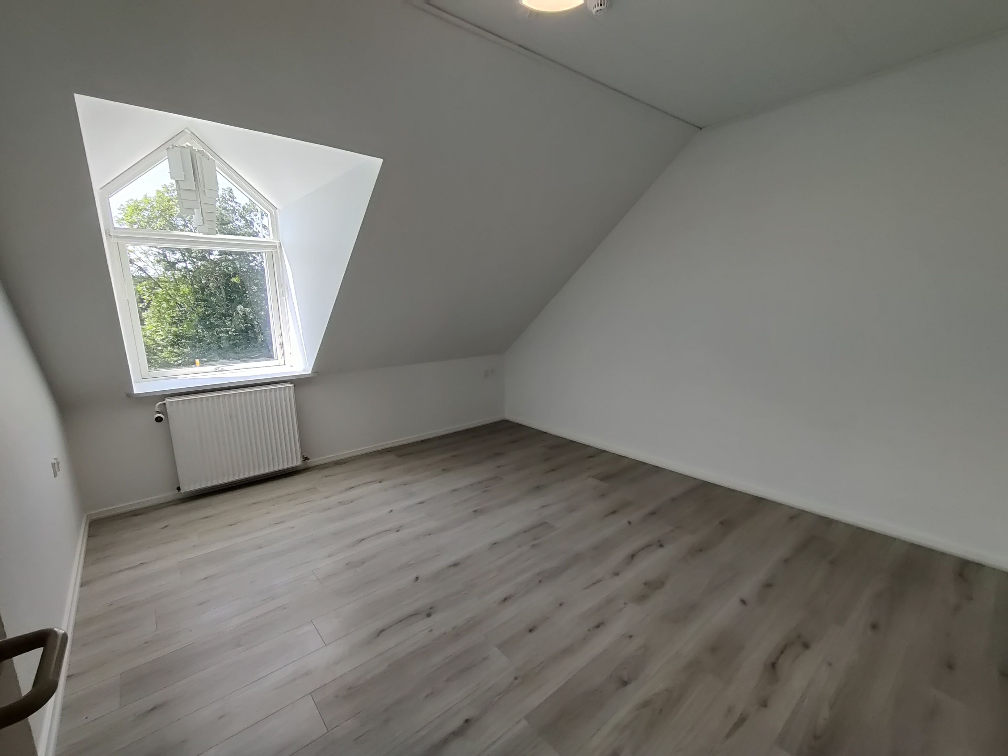 Nyrenoveret lejlighed nær Vejle, Jelling og Tørring