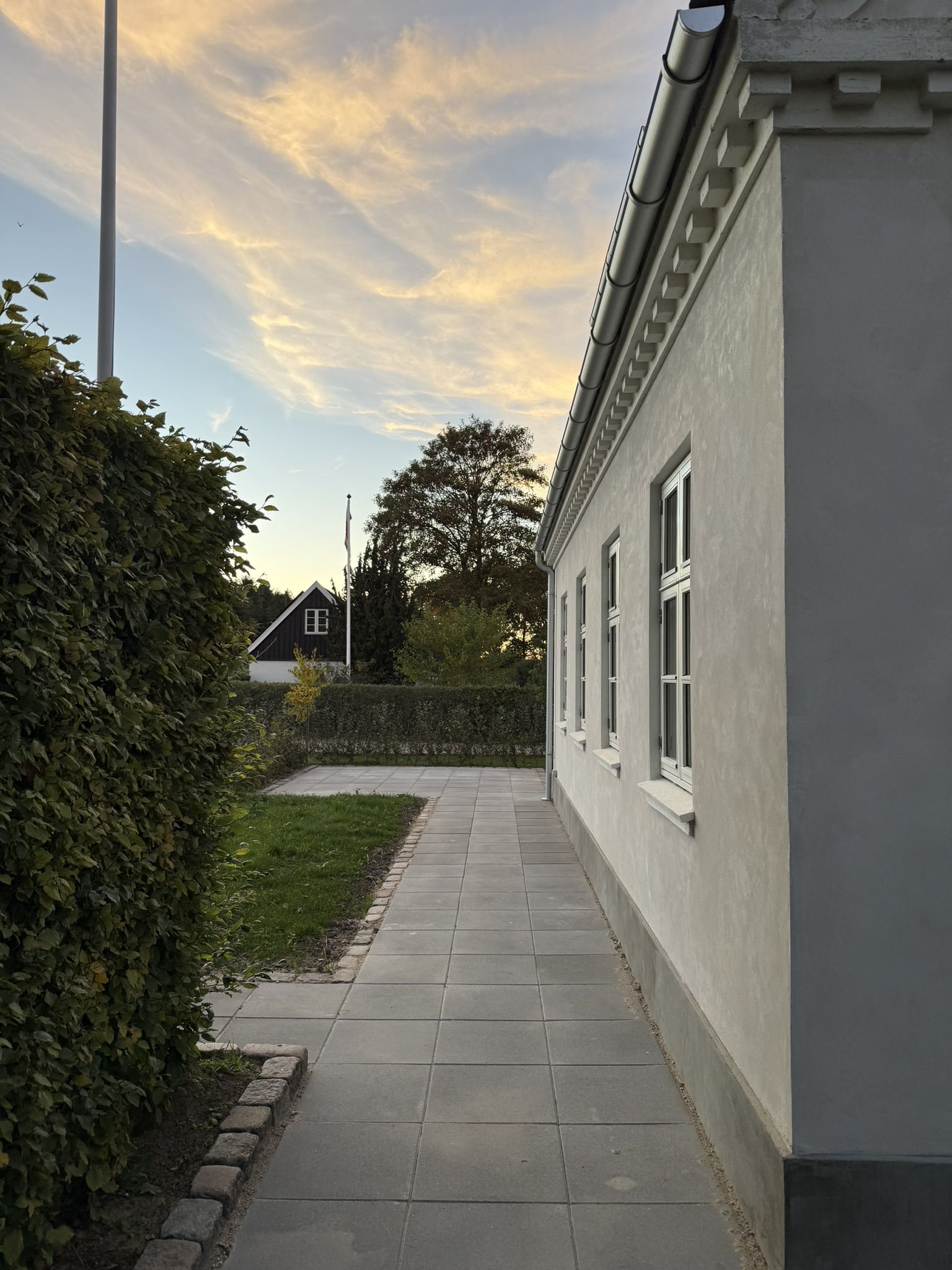 Charmerende gennemrenoveret Lavenergi-Byhus