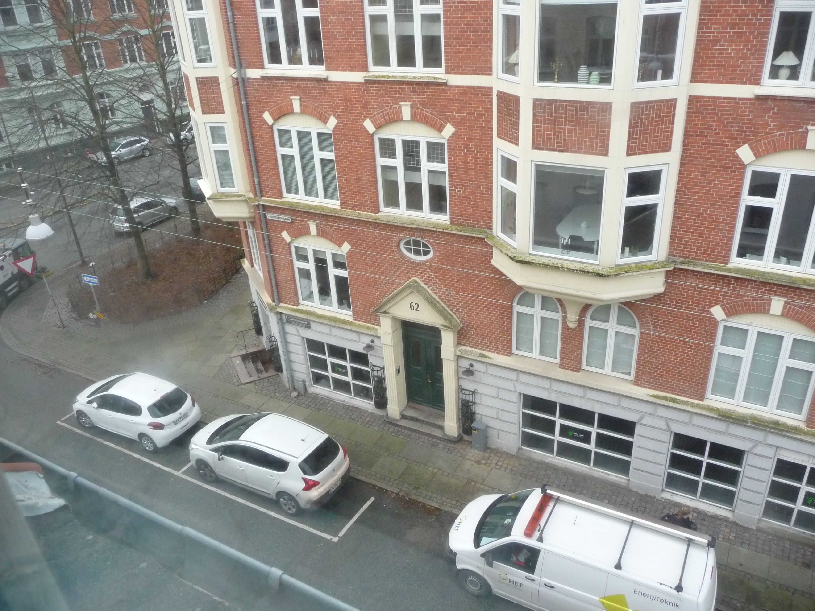 Central hyggelig bolig m. hems