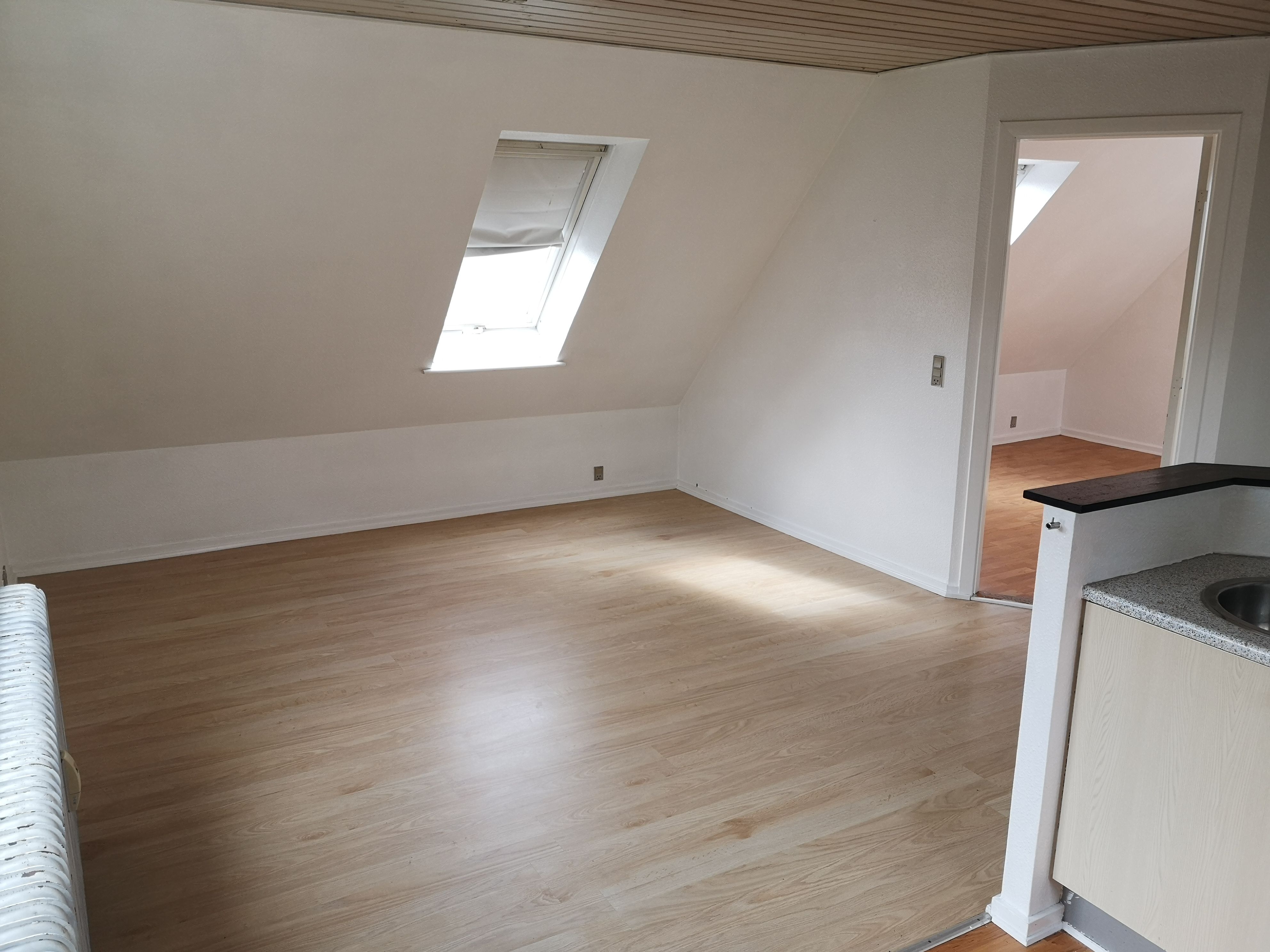 1.sals lejlighed beliggende i den vestlige bydel