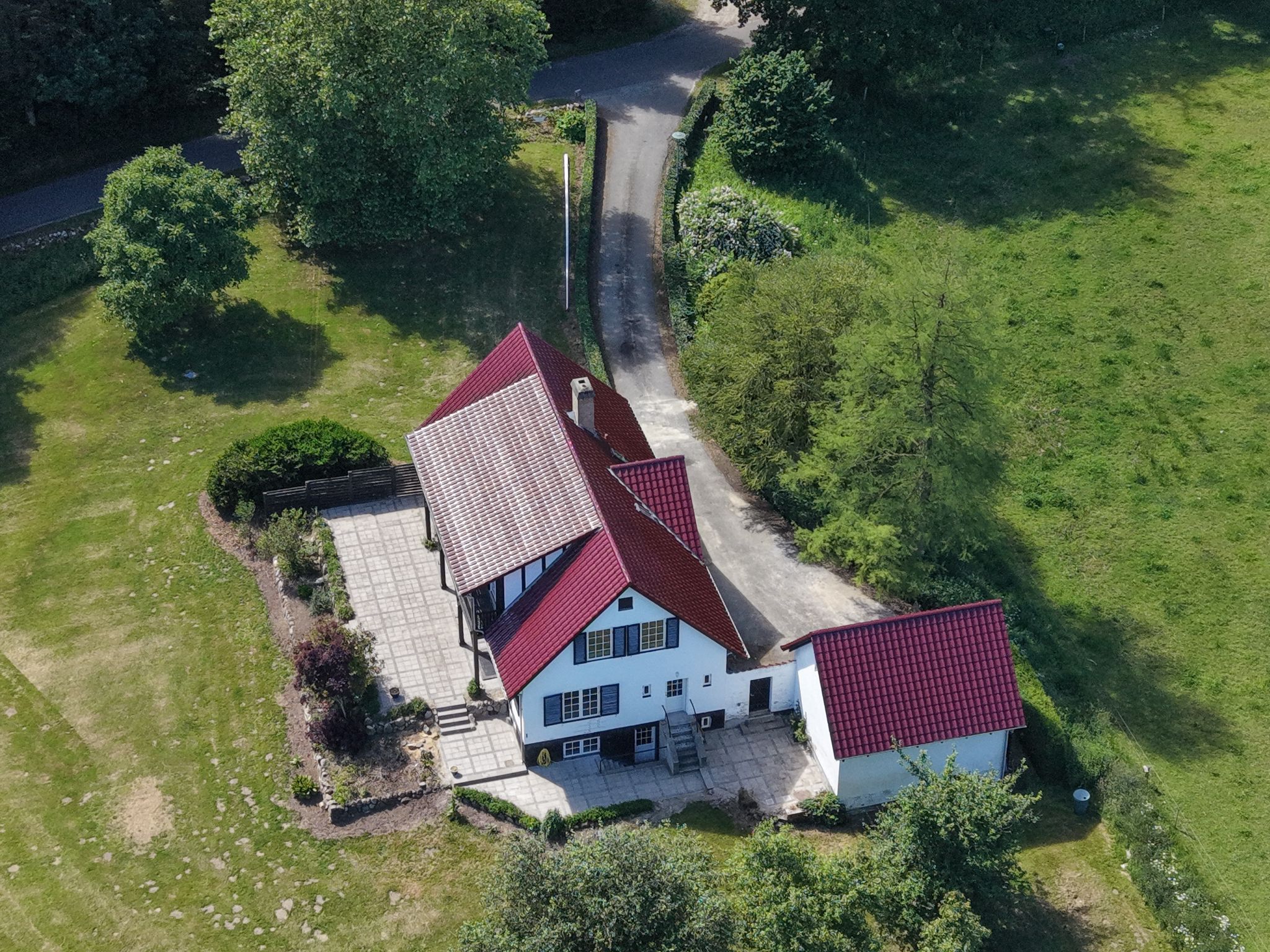 Enestående skovfogedbolig til leje – 271 m² midt i Hesbjerg Skoven