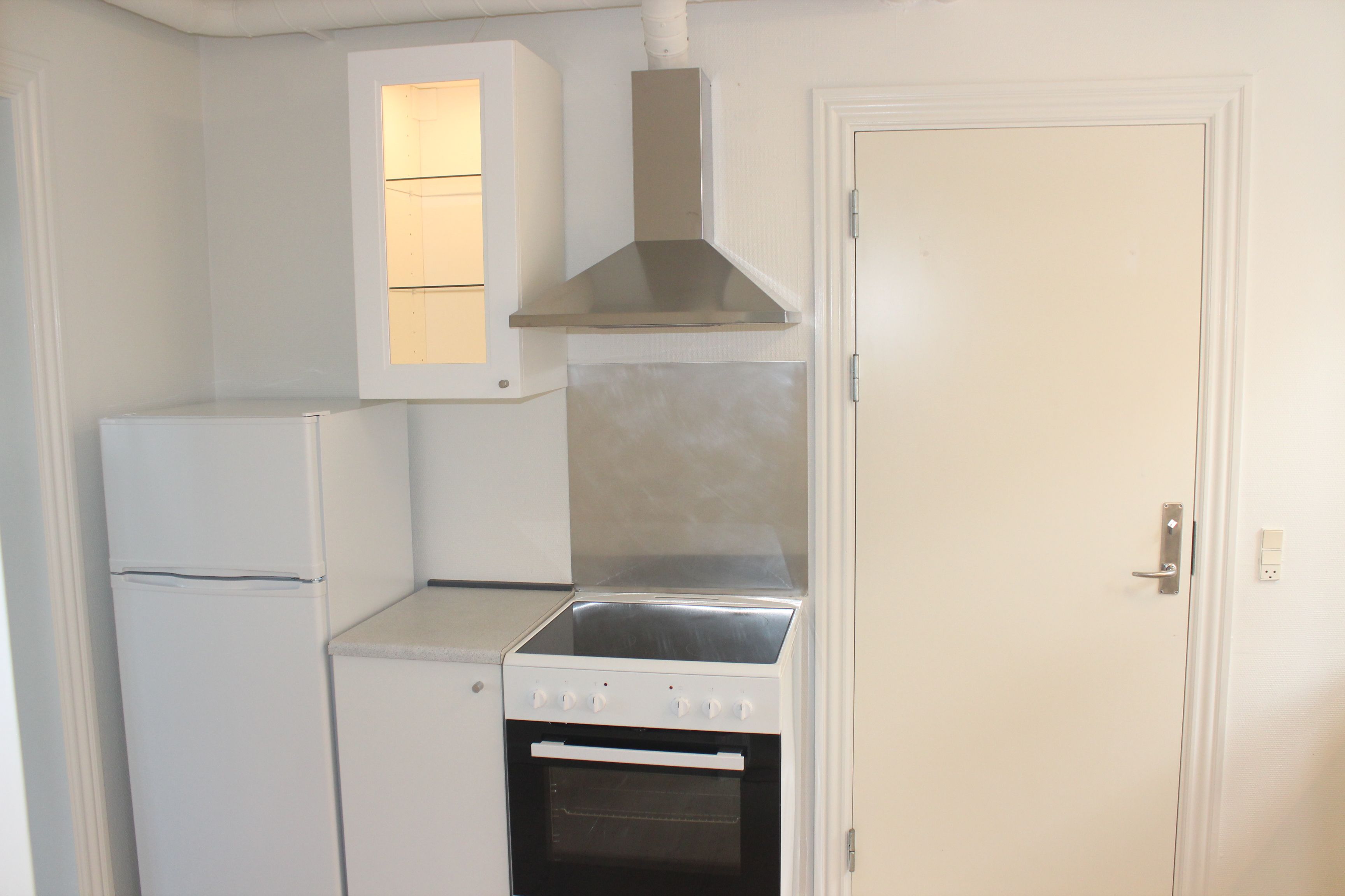 Hyggelig lejlighed med stor fælles have, photo 2