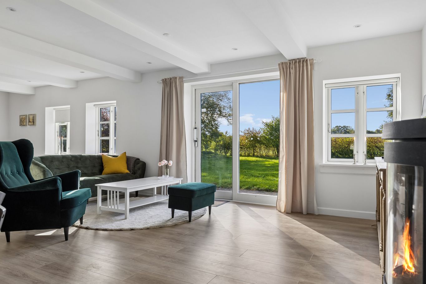 Stor og charmerende villa på 260 m² med 4 badeværelser i Mørkøv