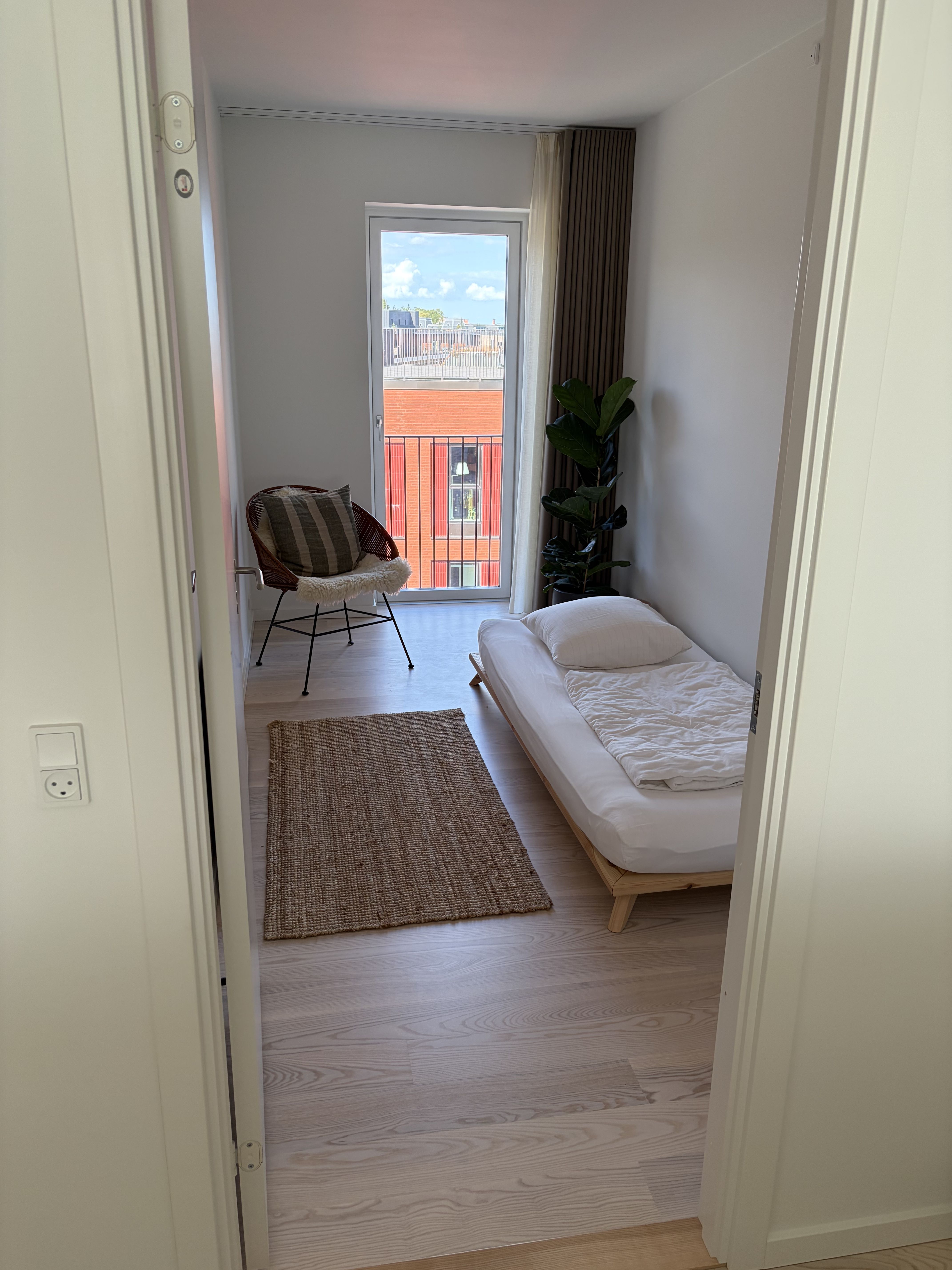 FEMALE ONLY: Compact room w/ own private bathroom in Carlsberg Byen penthouse