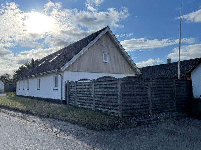 Dejligt hus 300m fra vandet