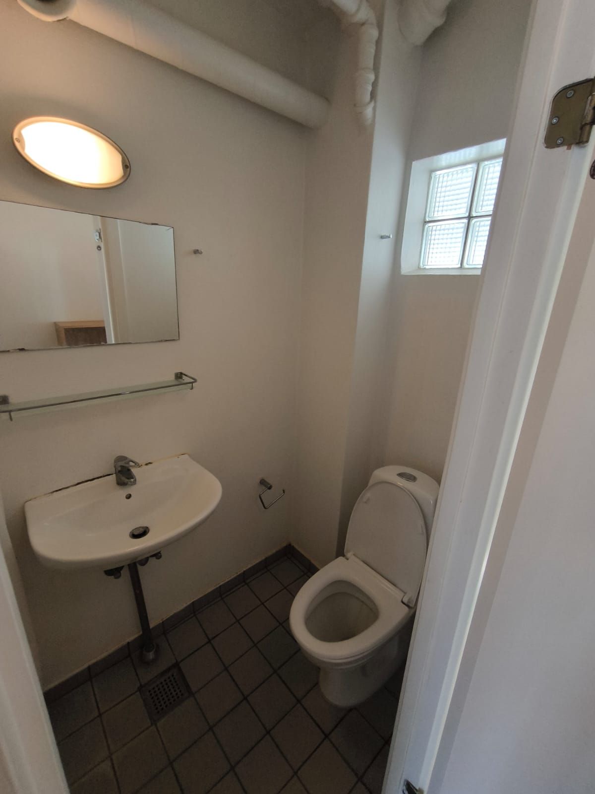Furnished Studio for rent @Tåsingegade, Pulse Østerbro. Only 4 minutes walking distance from Poul Henningsens Plads metro station!