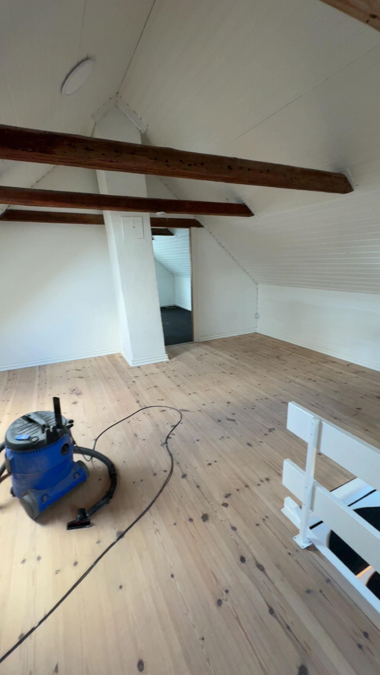 🏡 NYRENOVERET BOLIG TIL LEJE I TARM 🏡 