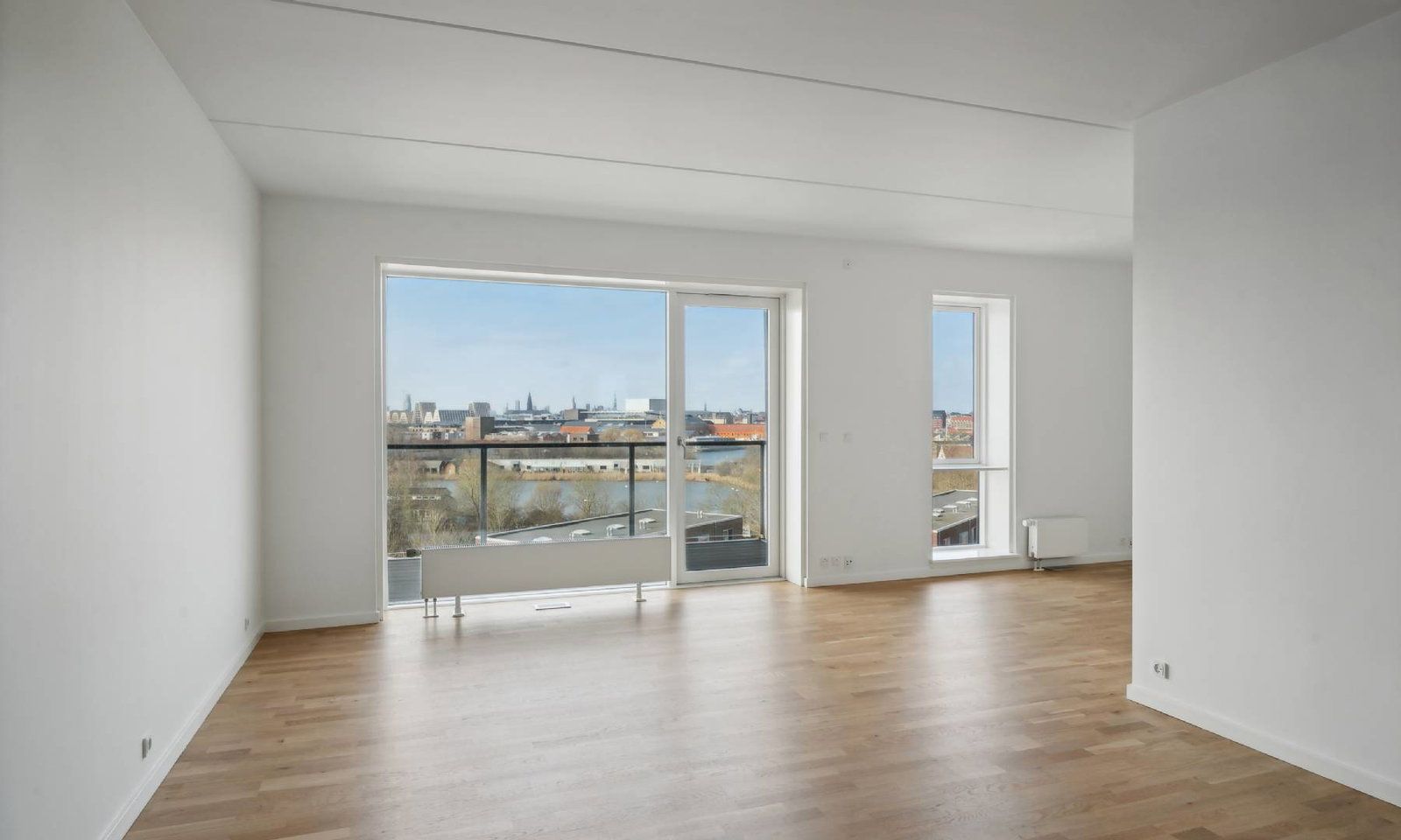 Stor 3-værelses lejlighed i København K