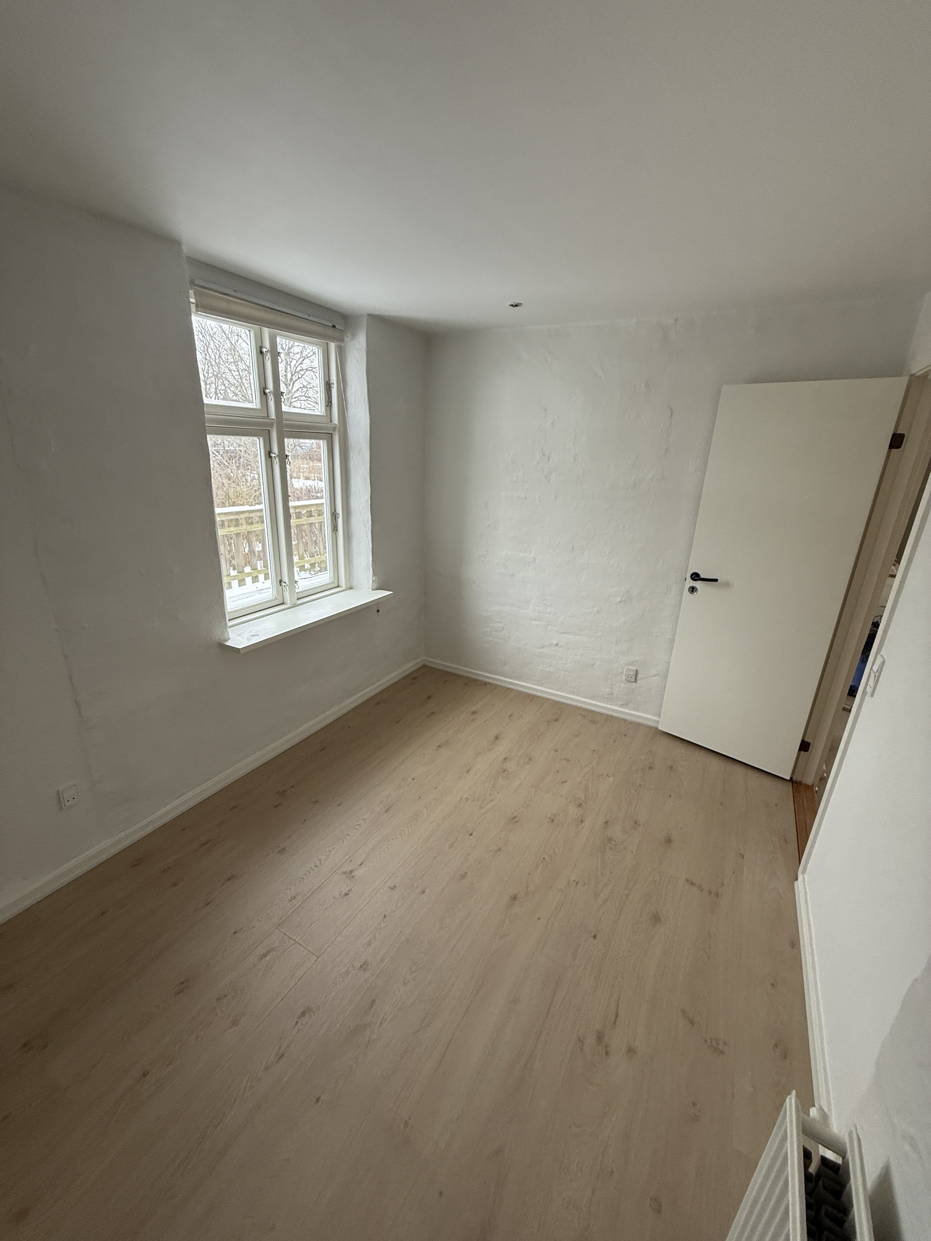 Nyrenoveret 3 værelses lejlighed til leje