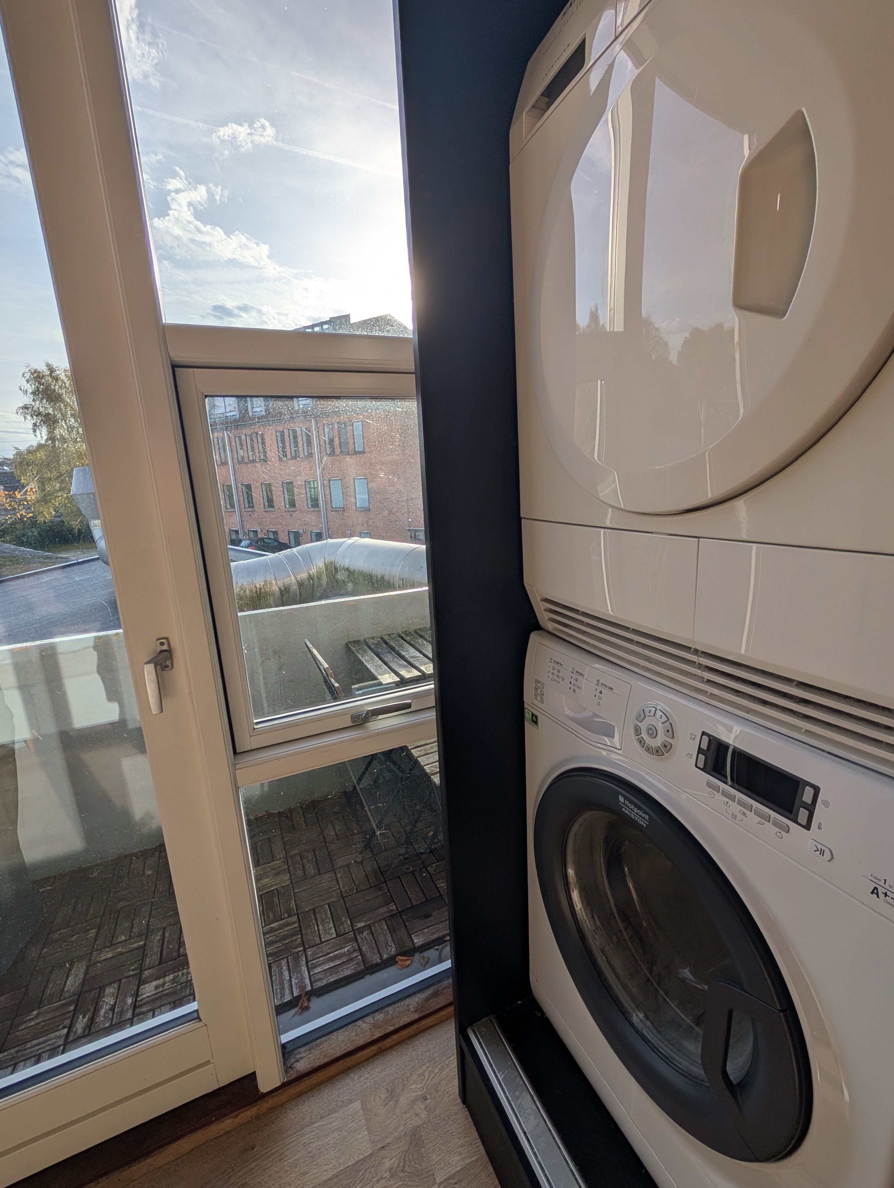 🏡 Lækker 2-værelses lejlighed med egen altan og parkering i Vejle! 🔑