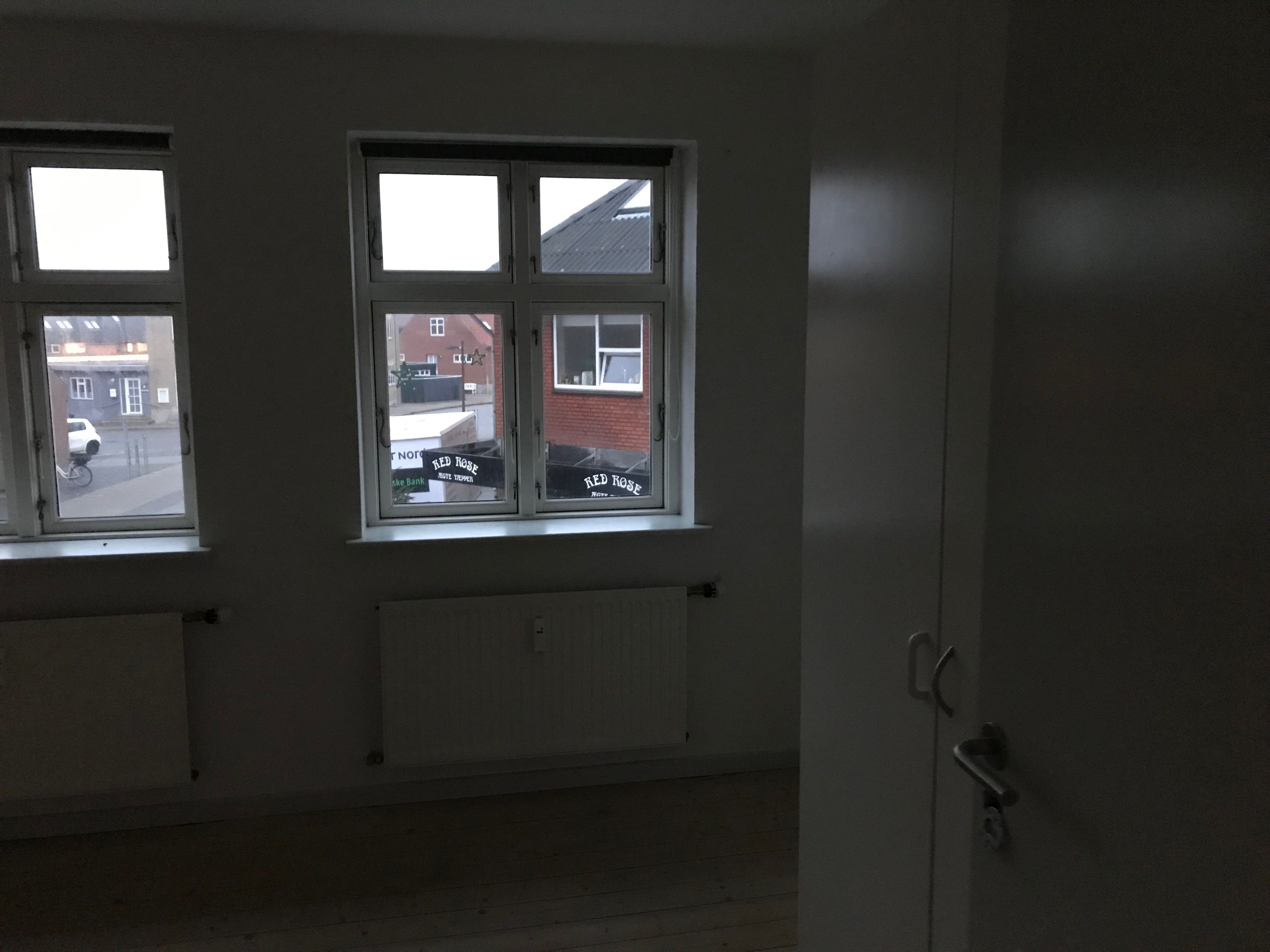 Lys lejlighed i gågaden - Hirtshals