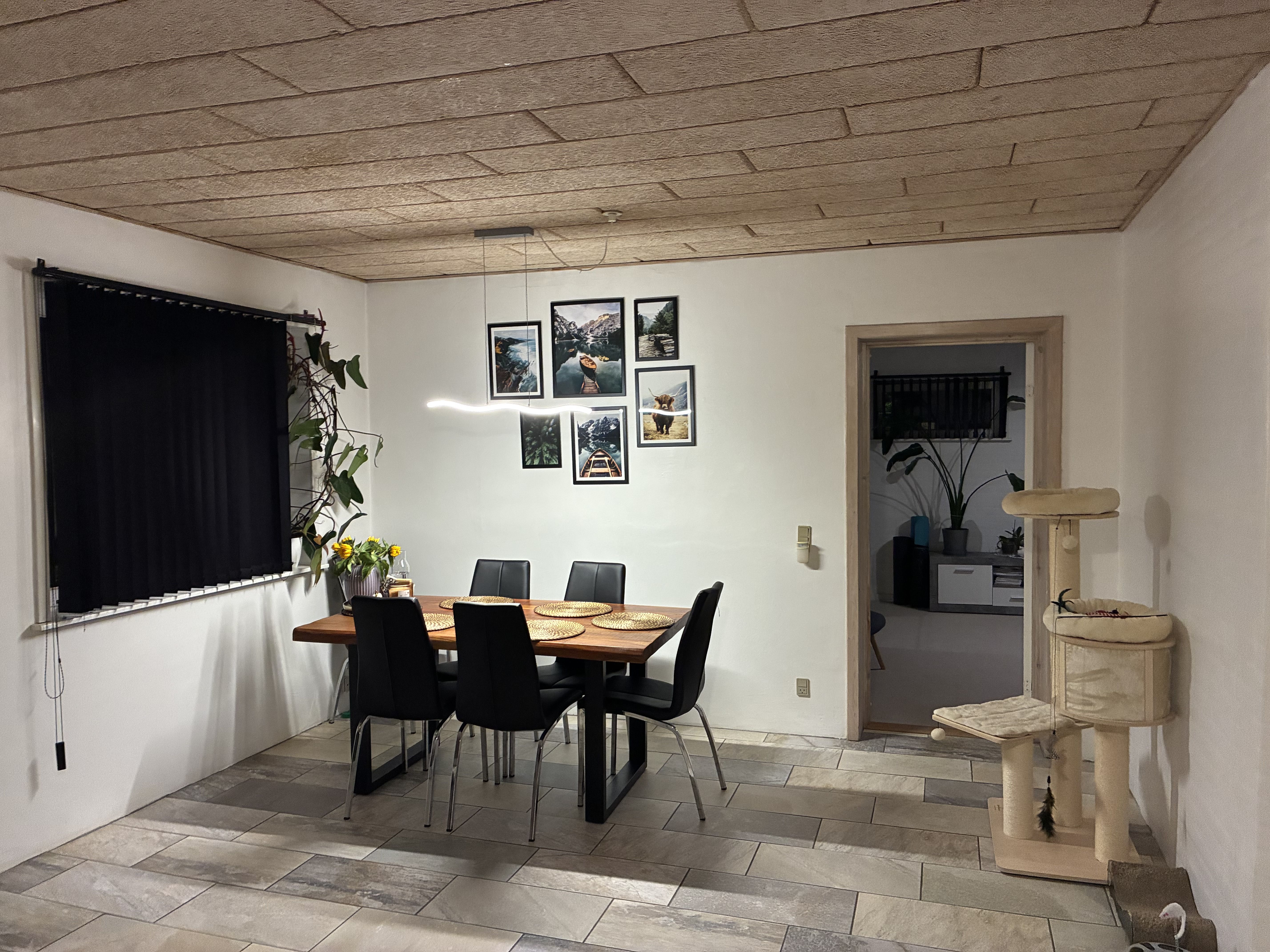Rummelig lejlighed i stueplan
