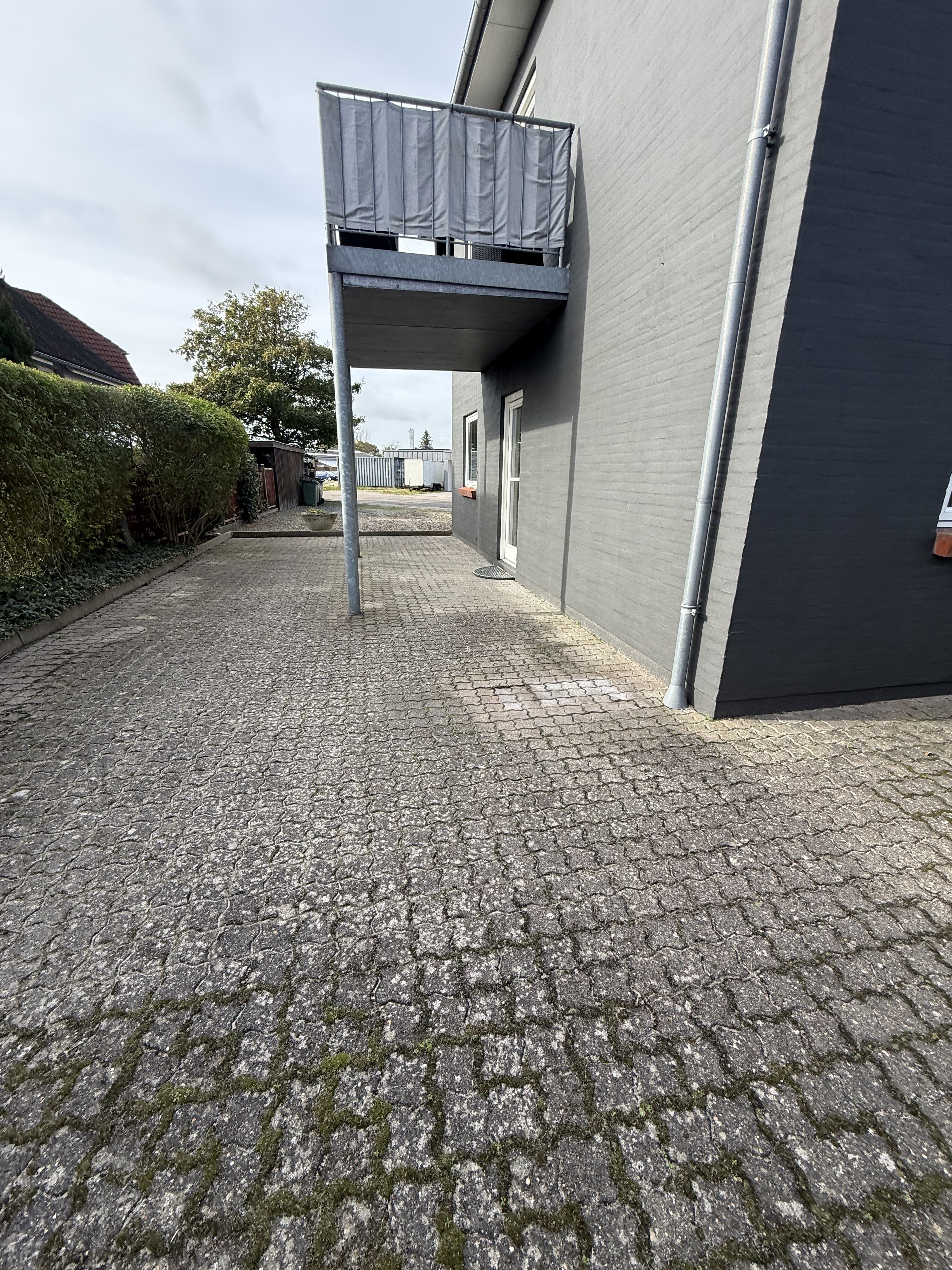 SKØN STUELEJLIGHED MED STOR TERRASSE