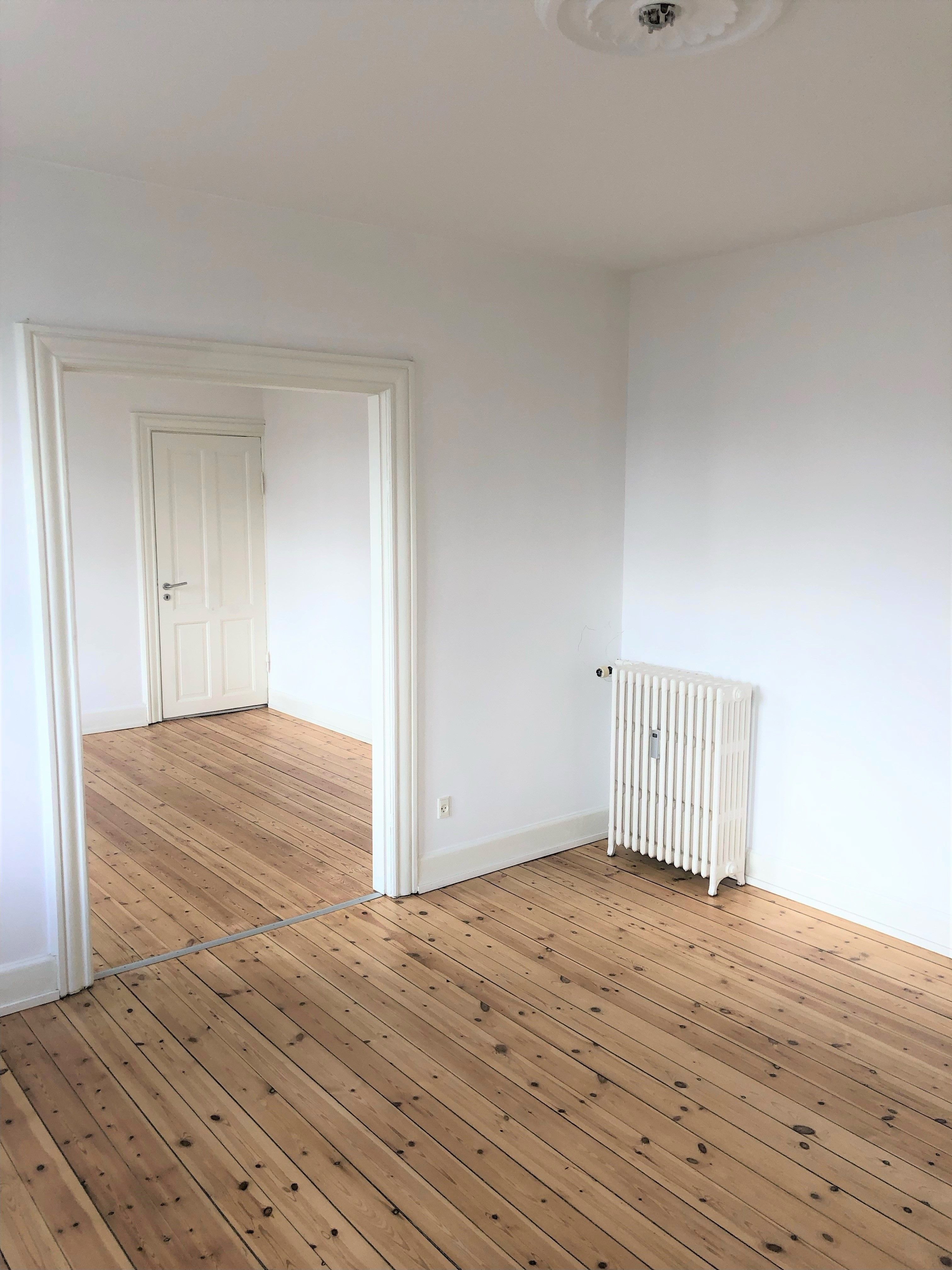 Rigtig fin, høj stuelejlighed på 78 m² - Ikke delevenlig