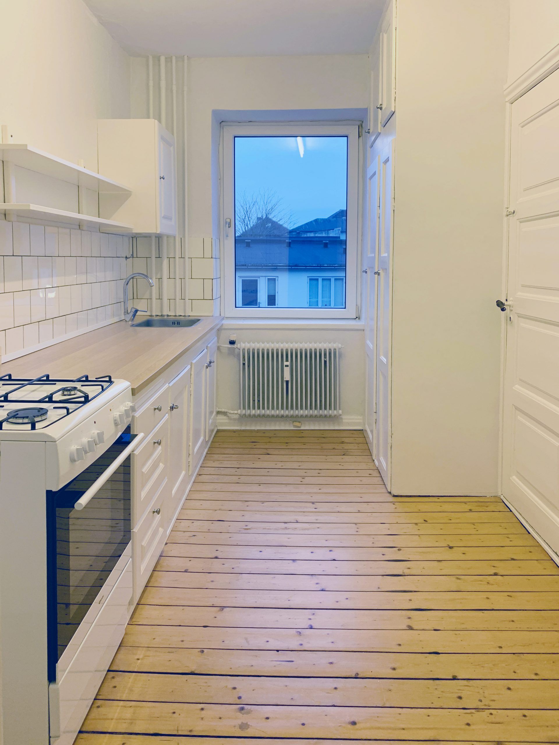 Stor 3-værelses lejlighed beliggende på Sjællandsgade