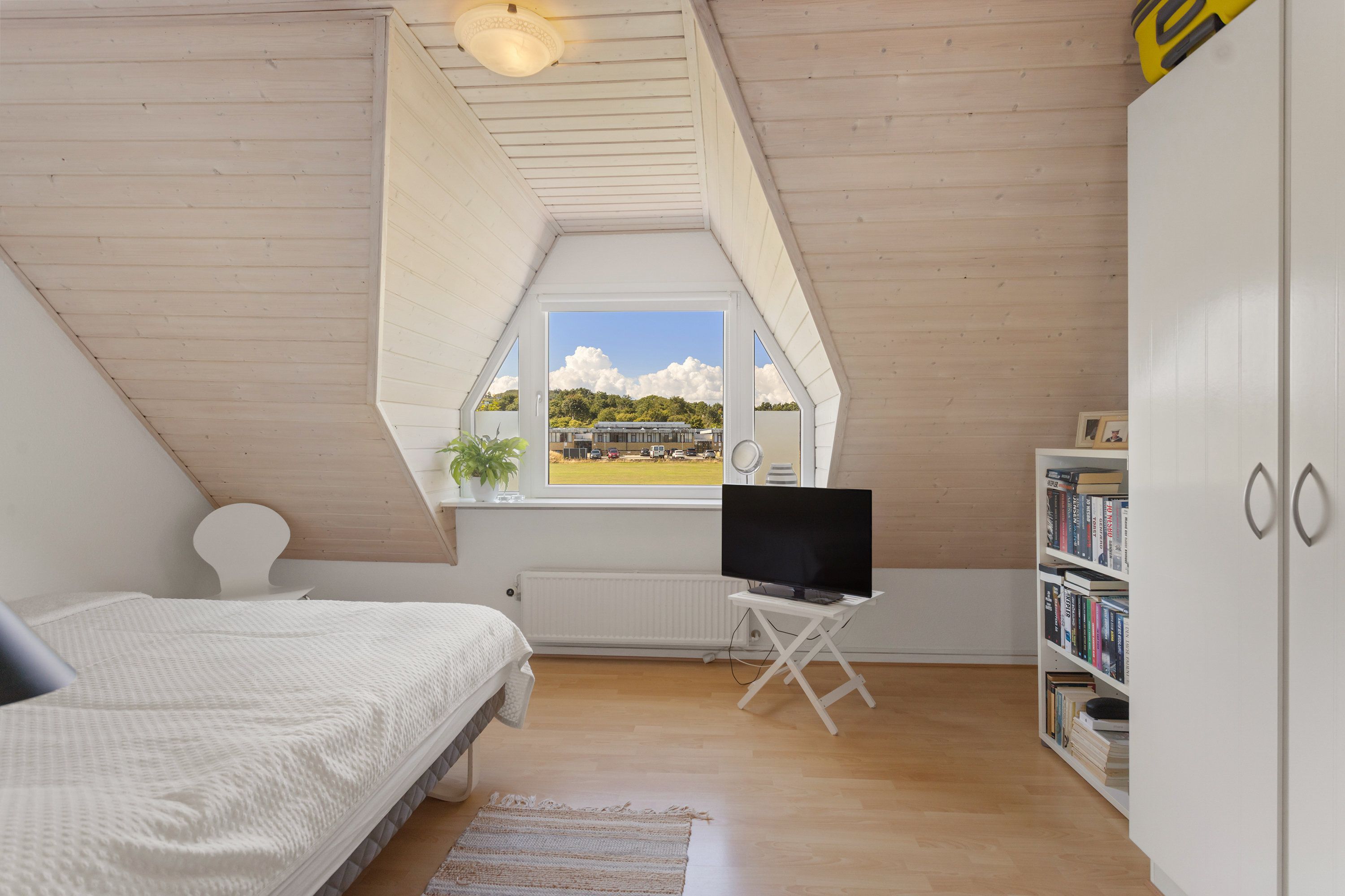 3 Værelses Rækkehus med egen have, skur og carport.