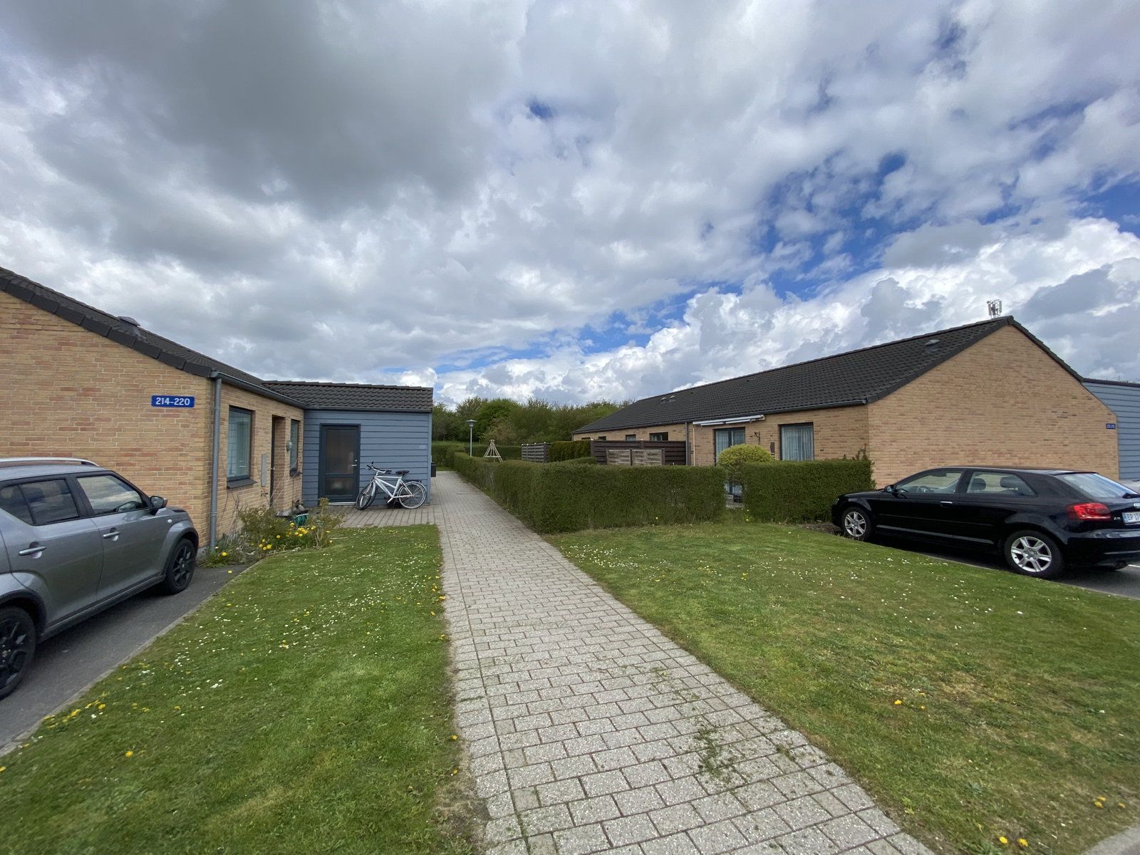 4-vær. rækkehus med have og parkering
