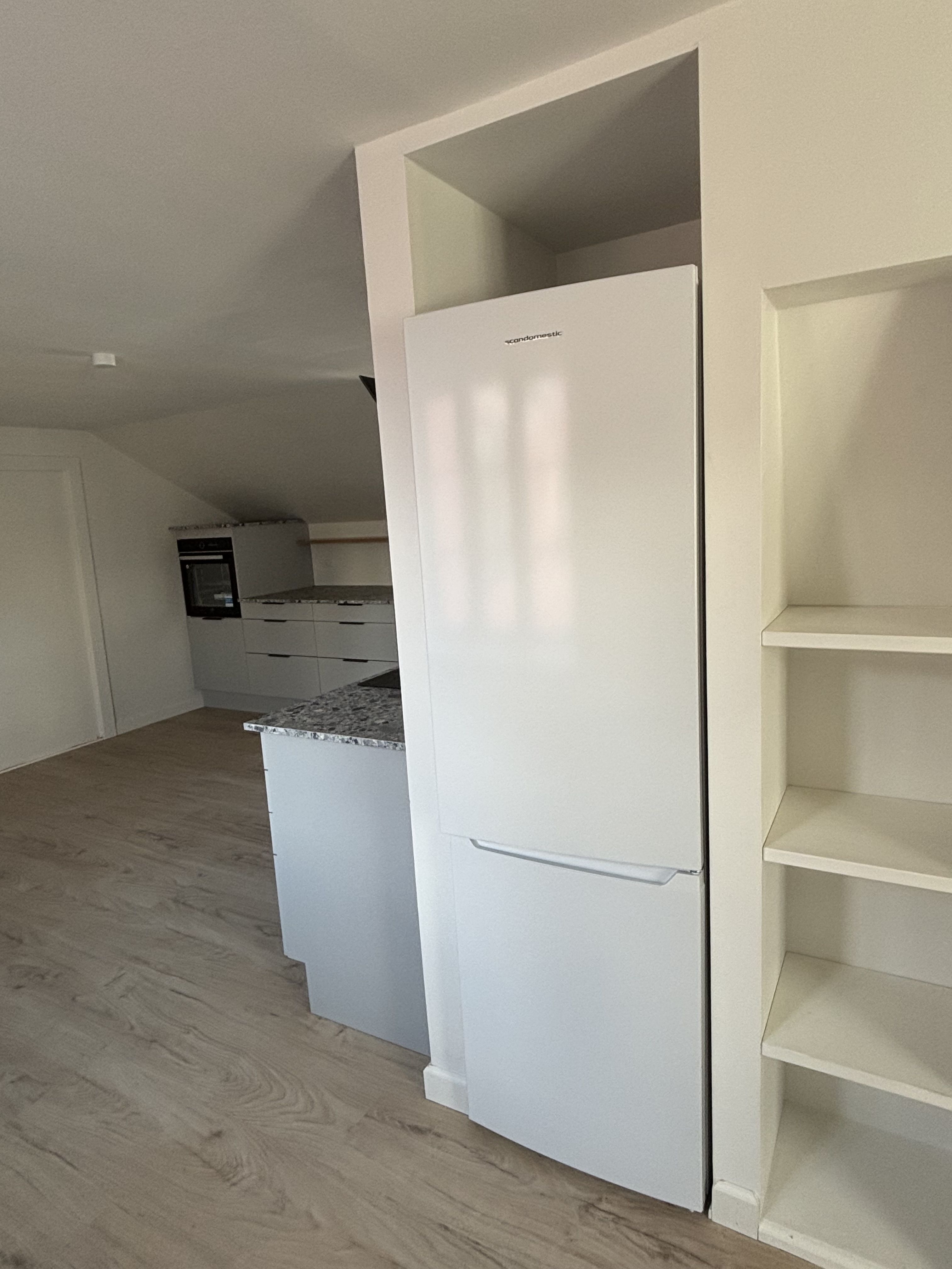 5 værelses nyrenoveret lejlighed på162 m2