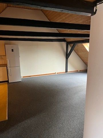Fin 2 vær. lejlighed med hems