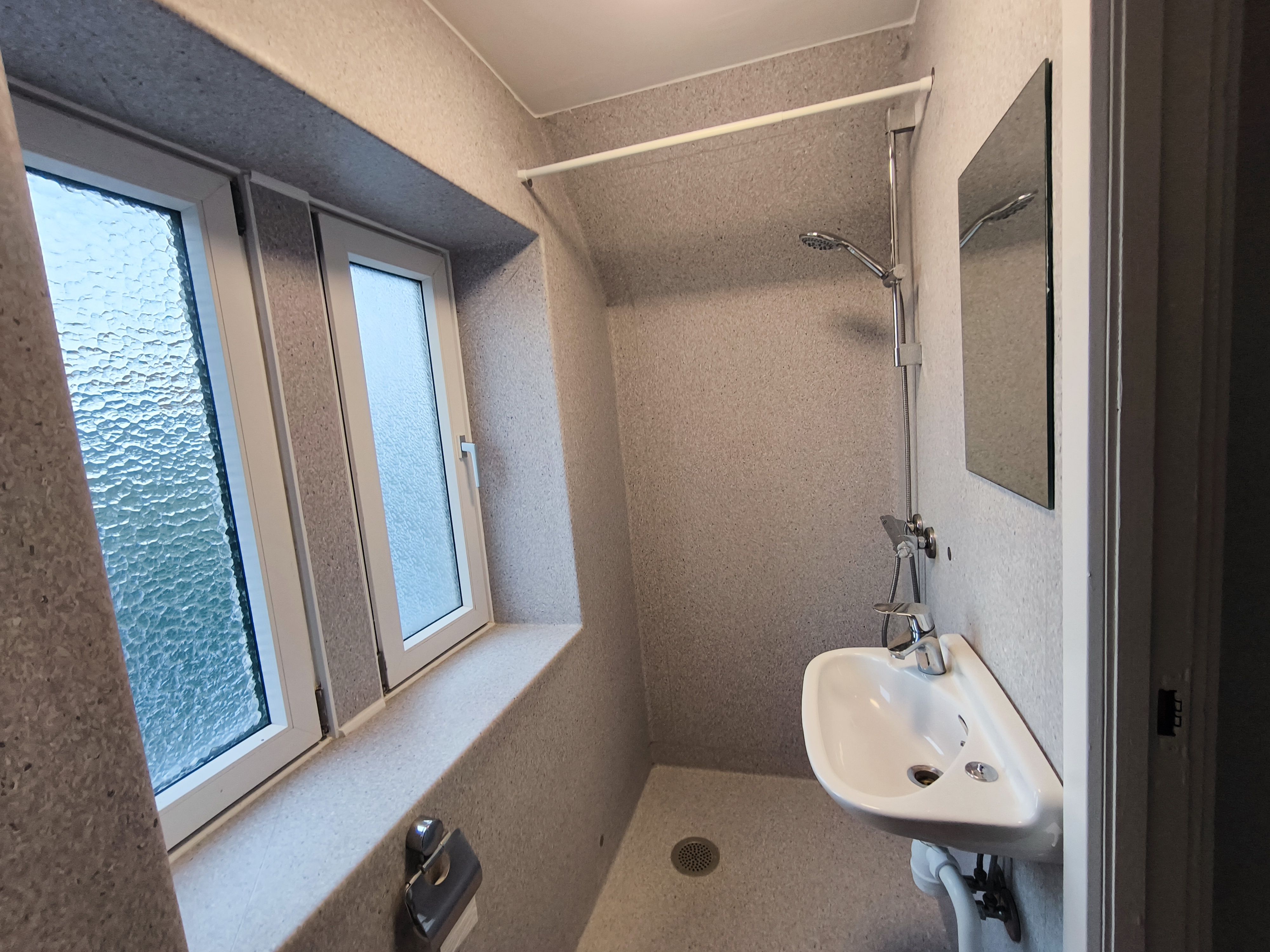Hyggelig 2-værelses lejlighed på 45 m² med åbent køkken/spisestue