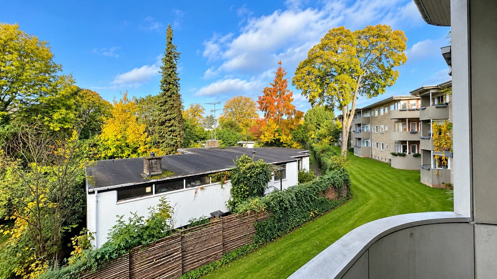 Charmerende nyrenoveret lejlighed i Charlottenlund