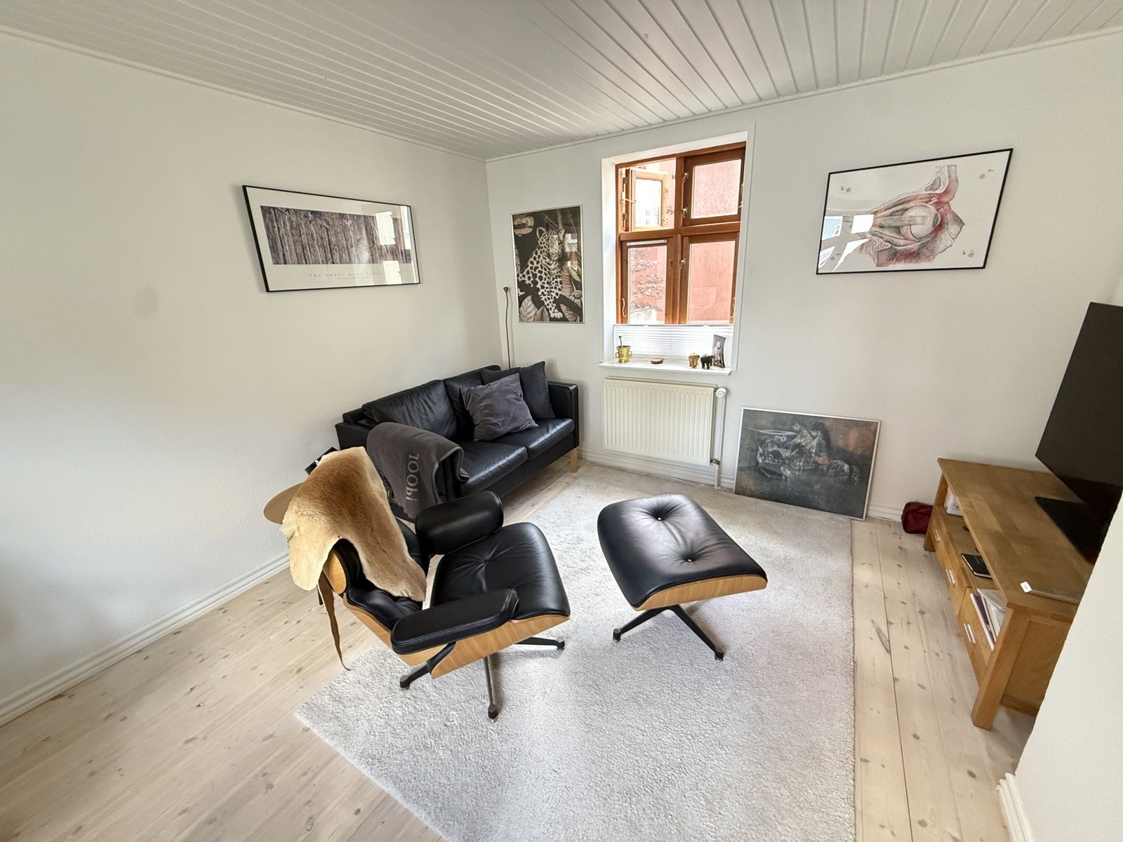 Charmerende 2-værelses baghus i 2 plan med gårdhave/terrasse – husdyr tilladt