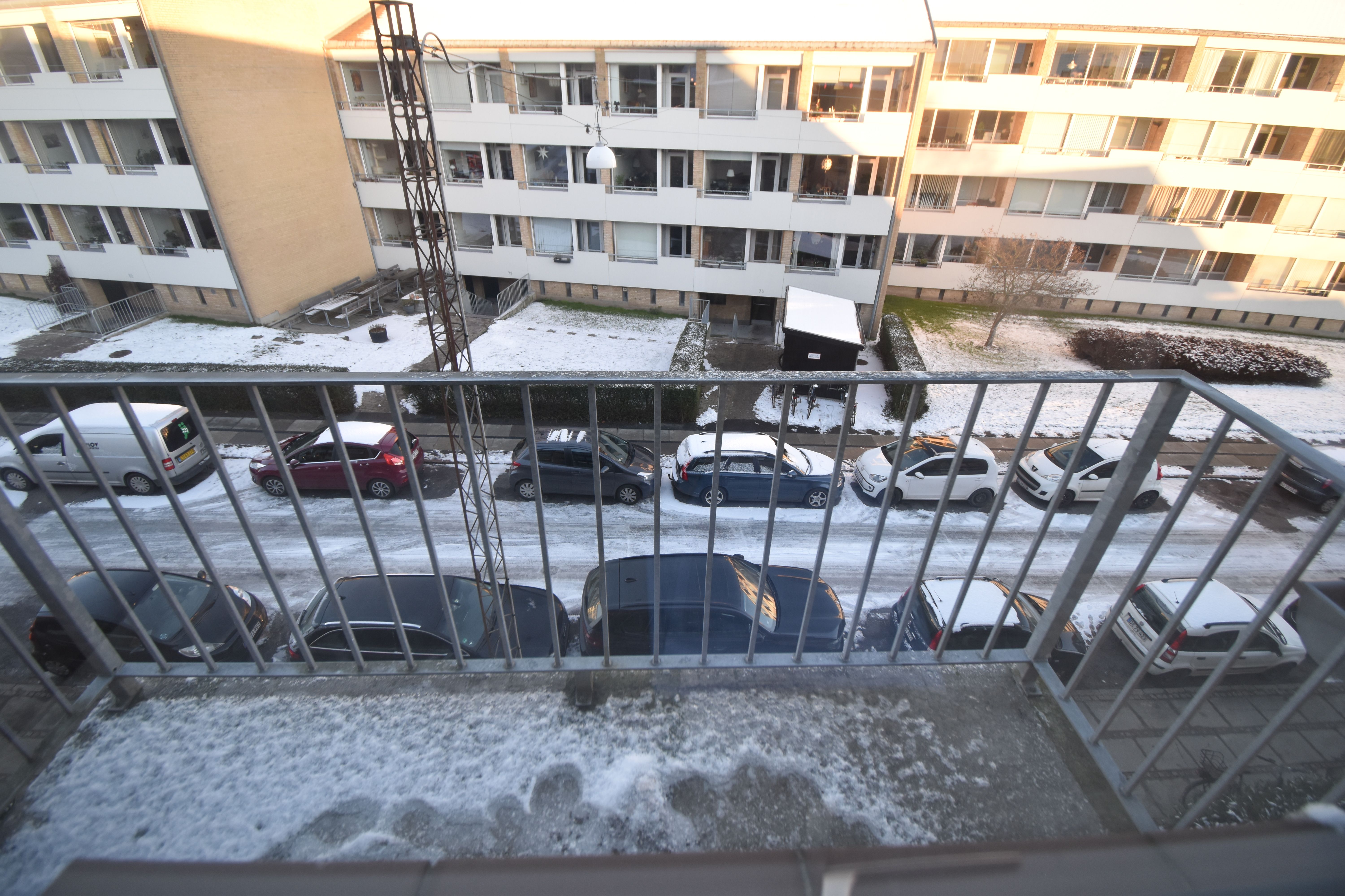 Fin lille 2er med altan og hems i Aarhus N