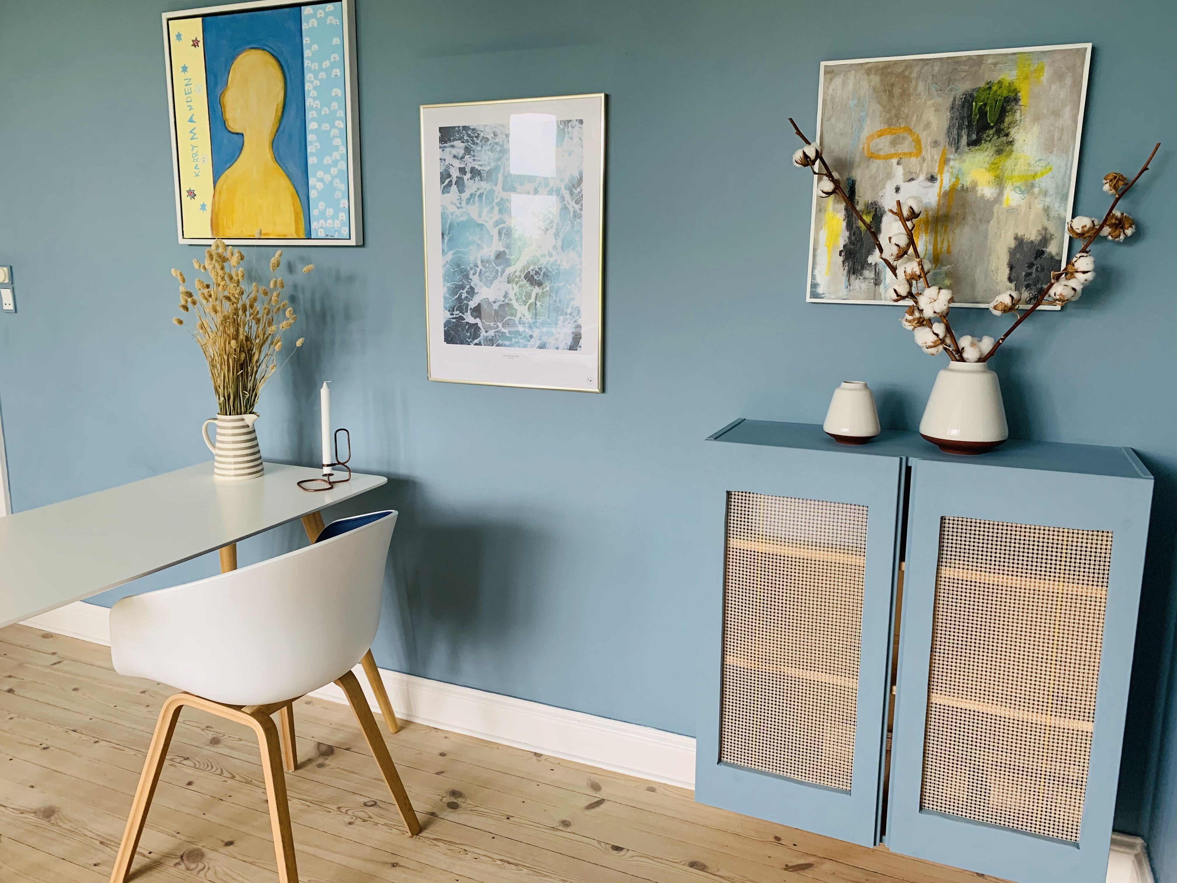 Rummelig herskabslejlighed med attraktiv beliggenhed – møbleret / Spacious period apartment in a prime location – furnished