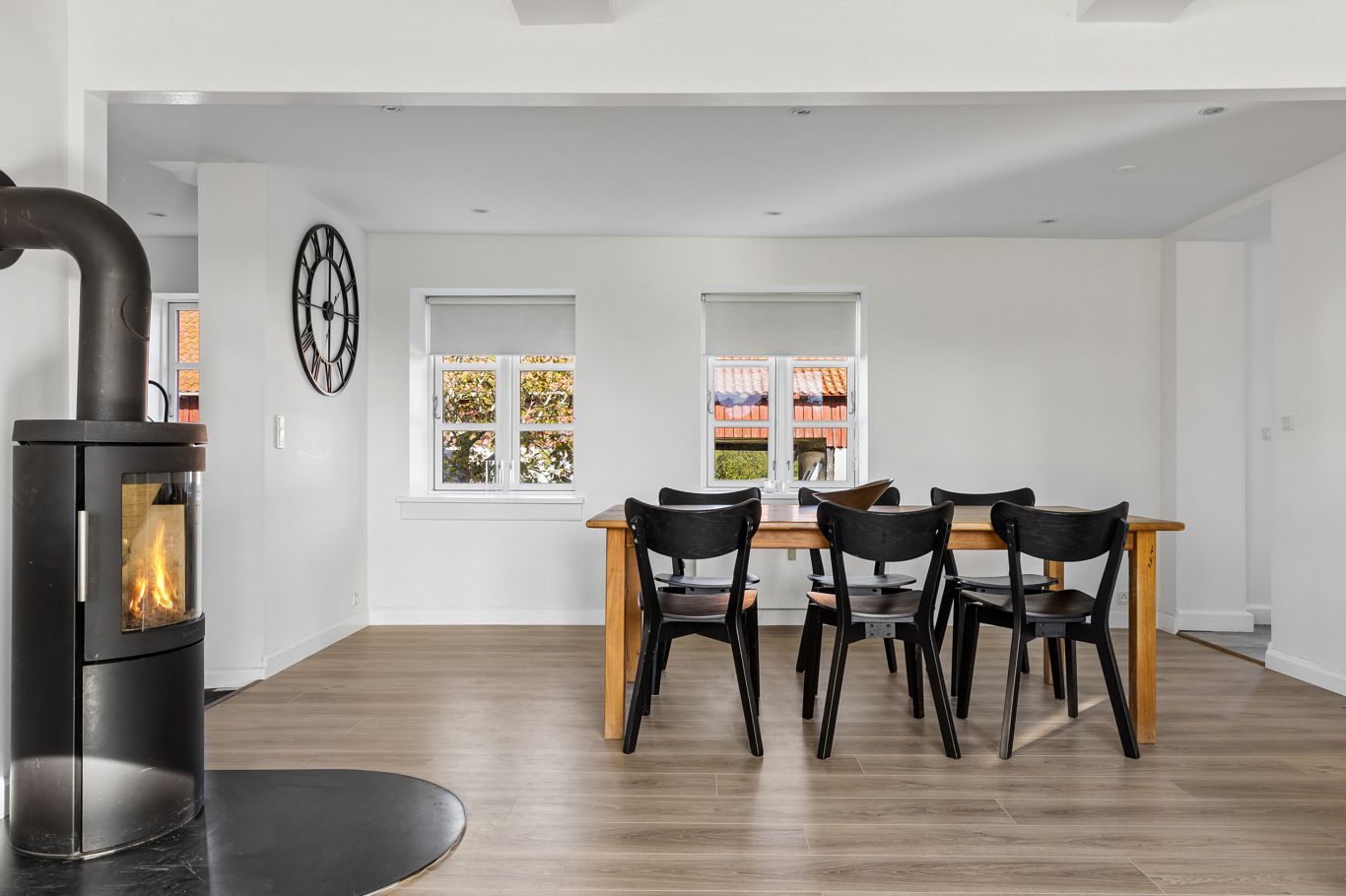 Stor og charmerende villa på 260 m² med 4 badeværelser i Mørkøv