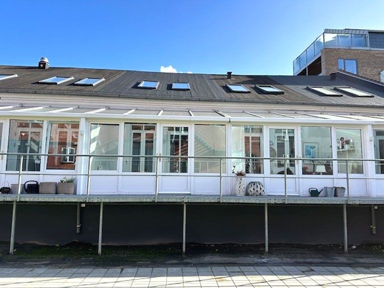 Dejlig 2-værelses lejlighed i hjertet af Odense.
