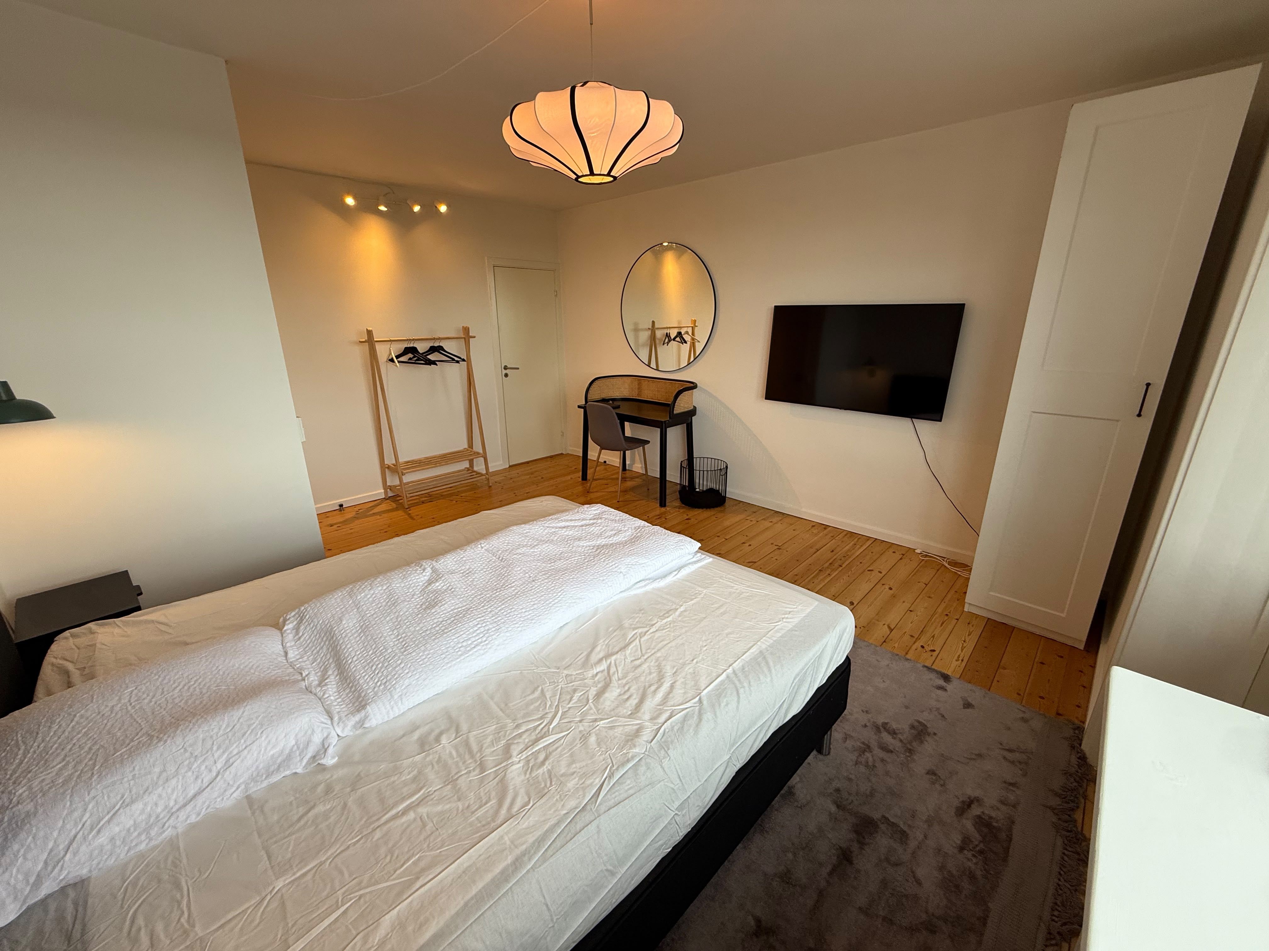 New Fully Furnished Apartment Available – Tomsgårdsvej