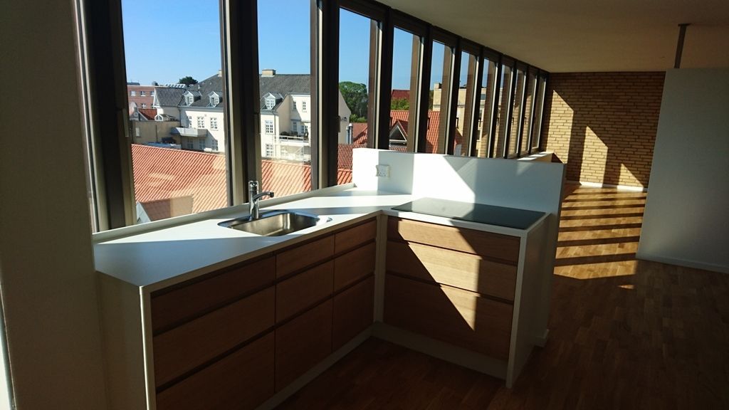 4 værelses penthouse lejlighed med stor altan