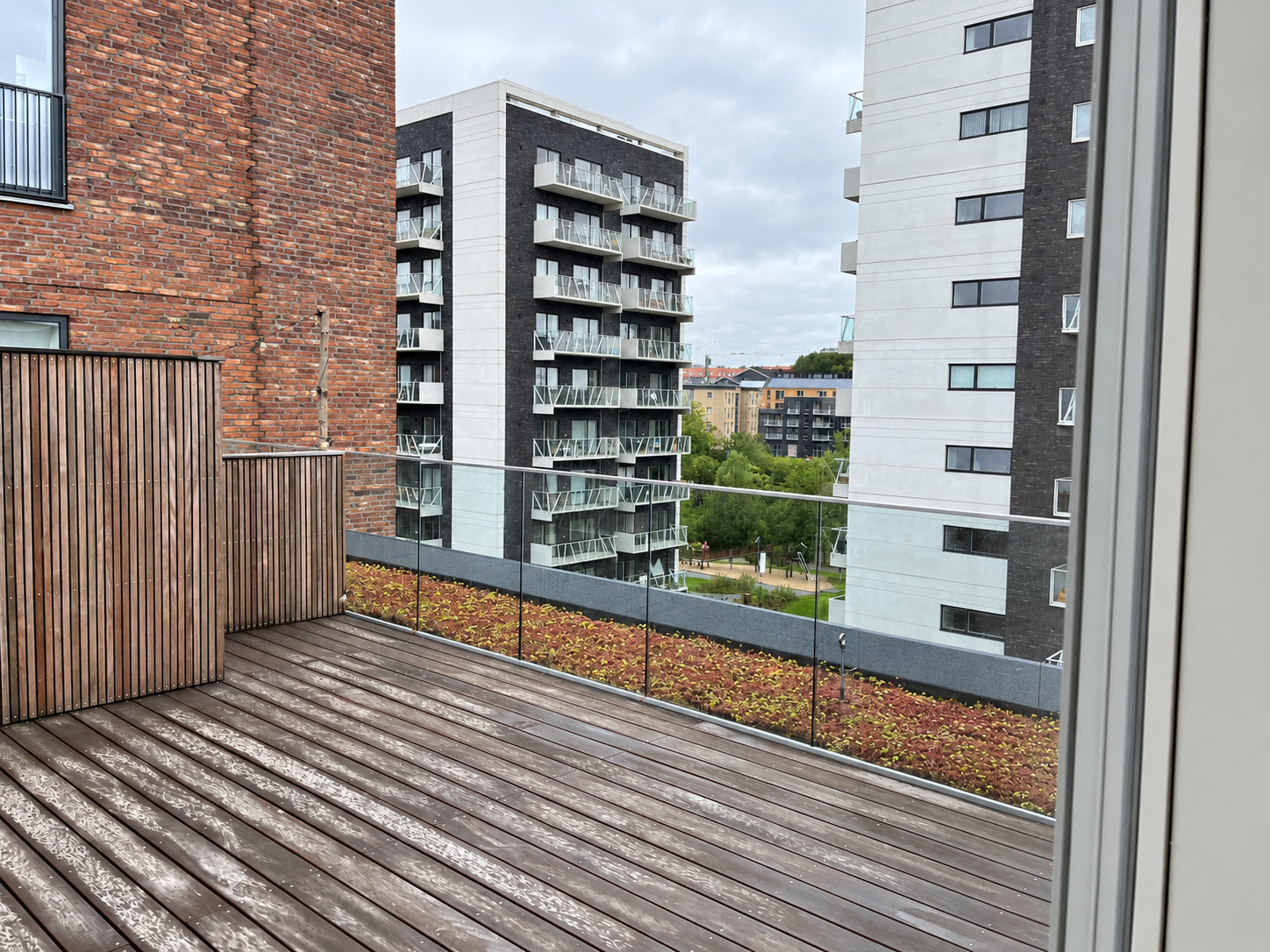 Meget flot 3 værelses med tagterrasse - ideel til deling af 2 😍