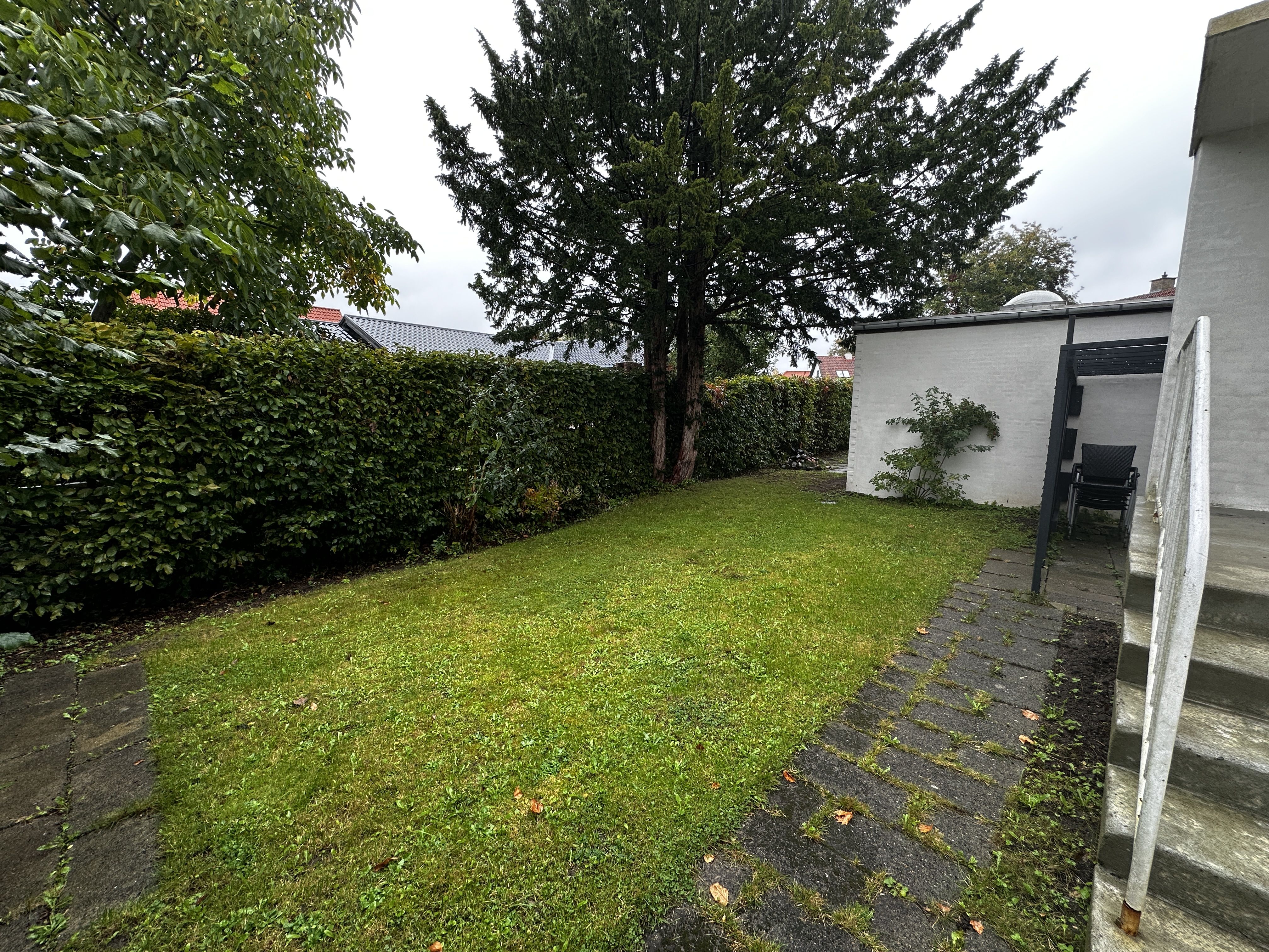 Rummelig 4-værelses lejlighed på 108 m² med adgang til fælles have i Virum