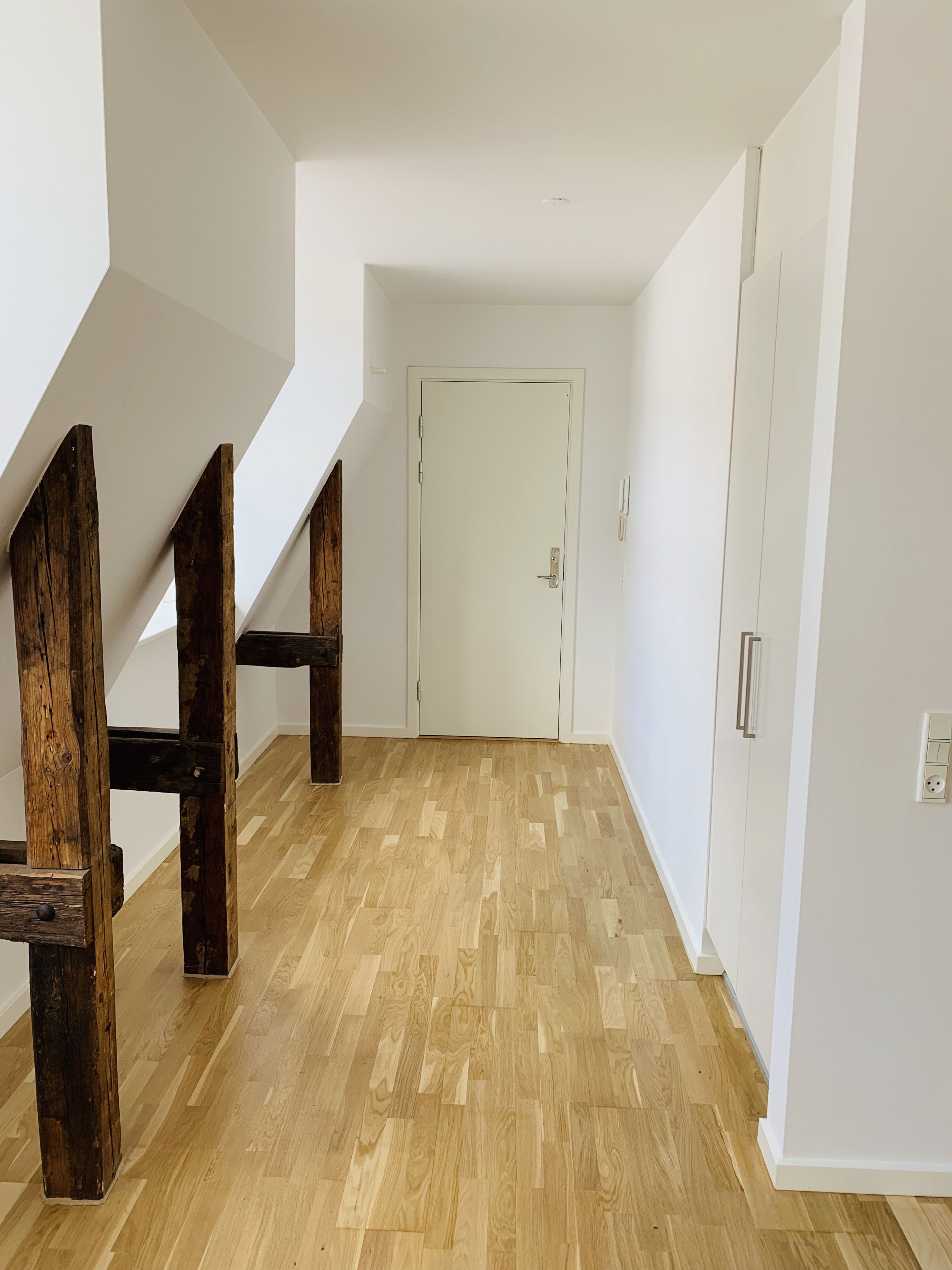 Enestående 3-værelses taglejlighed midt i Horsens – 106 m² med altan