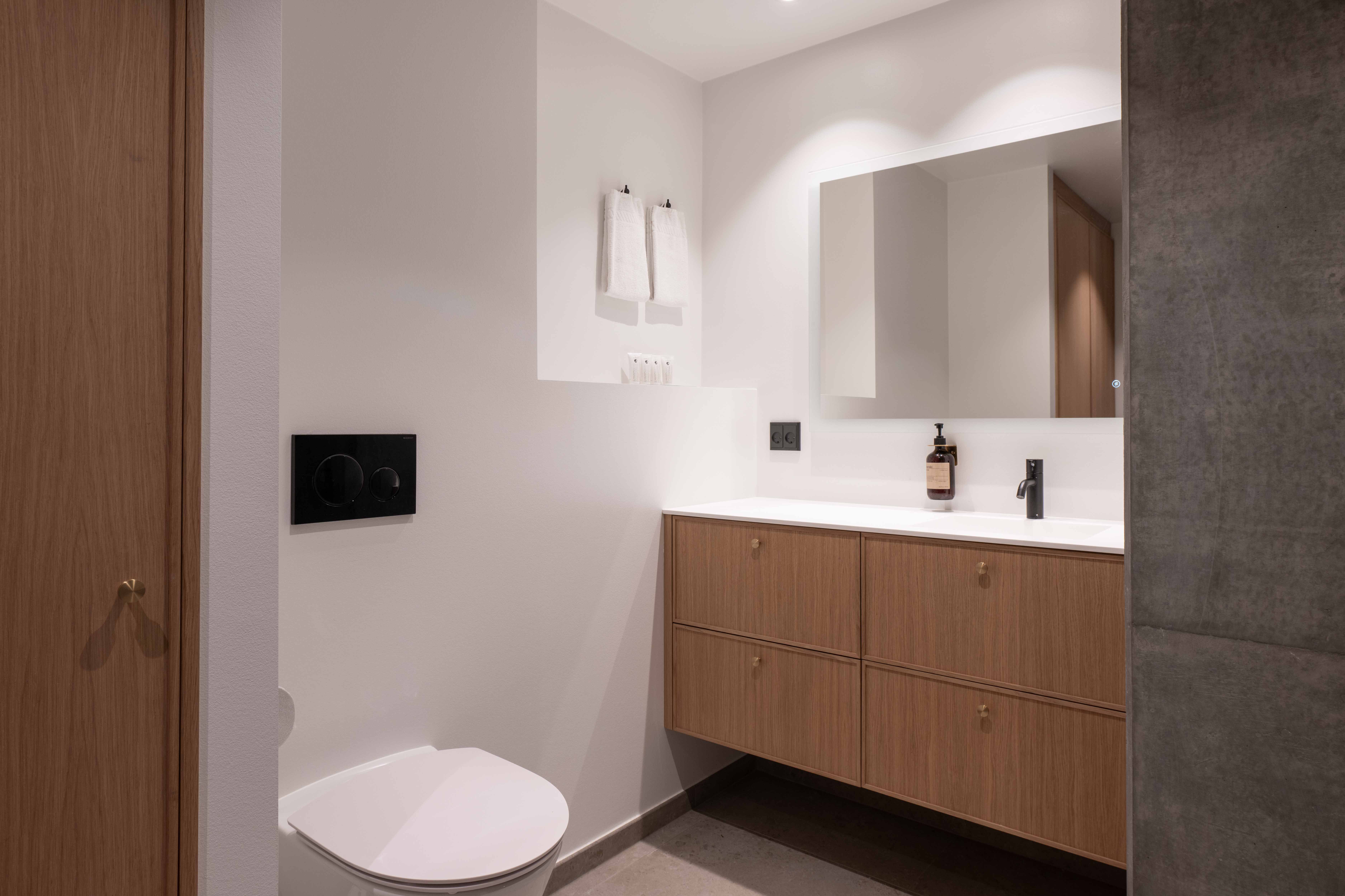 Spacious Two-Bedroom Home with Garden Views – Nørrebro