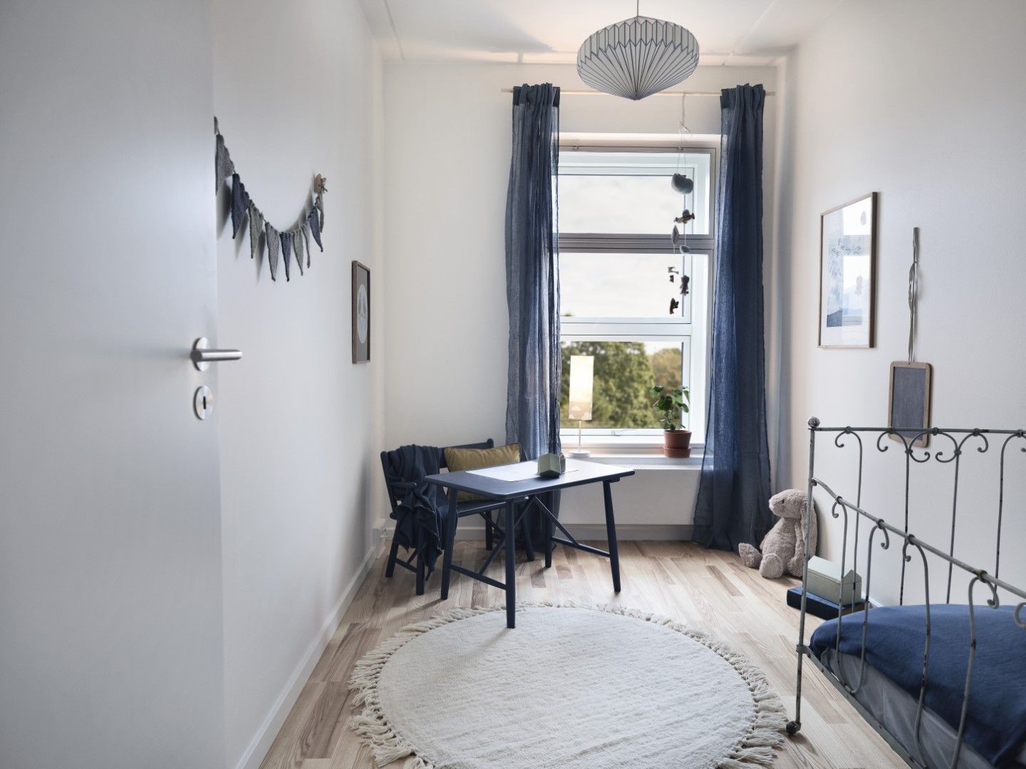 Velindrettet 3 værelses på øverste etage