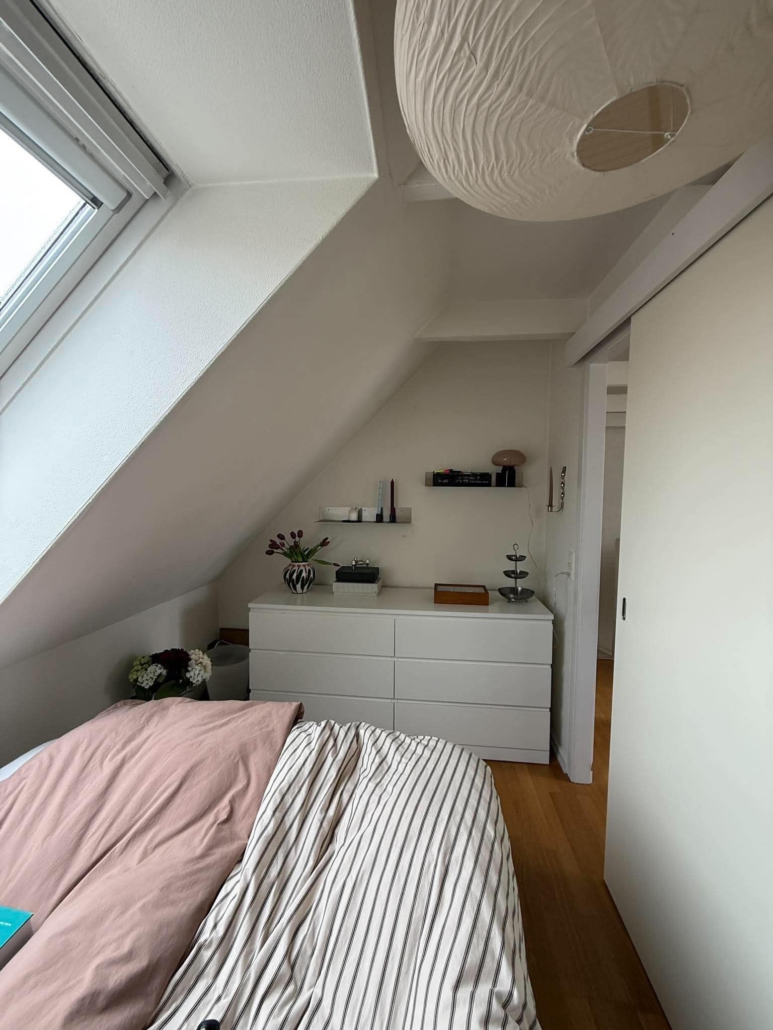Stor og skøn delevenlig lejlighed i to plan