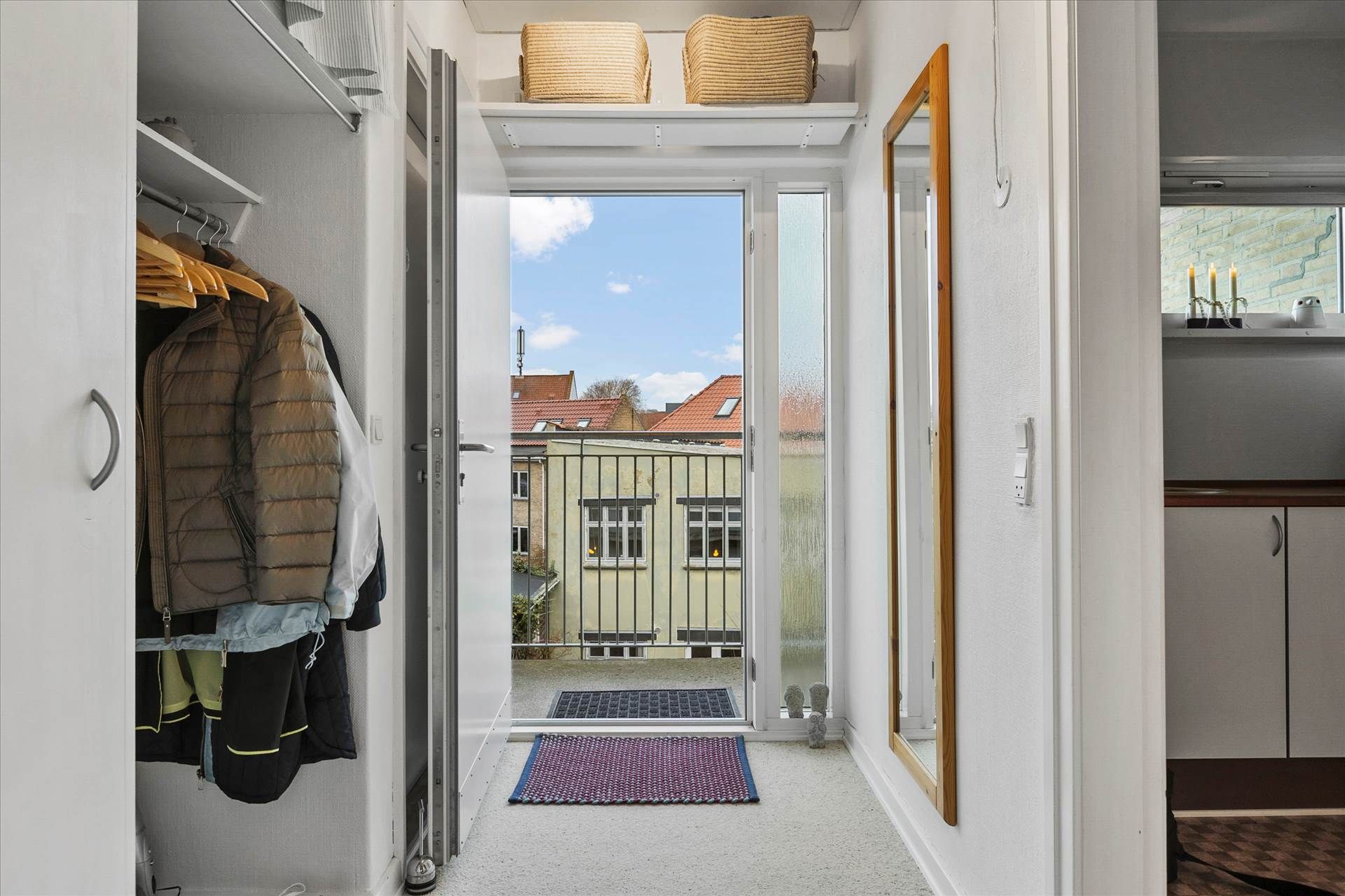 Hyggelig 2. sals lejlighed med solrig sydvendt altan centralt i Aabenraa