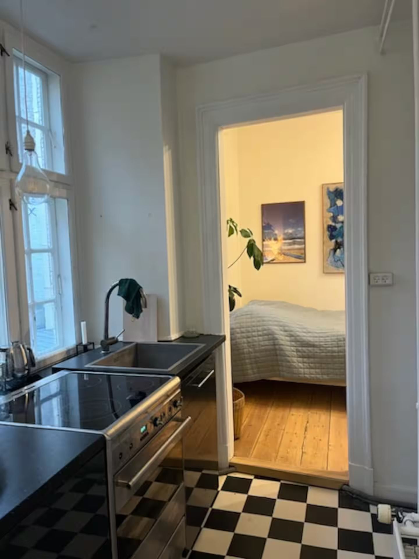 Charmerende 3-værelses, højt til loftet i hjertet af kbh. 3 min gang fra nørreport