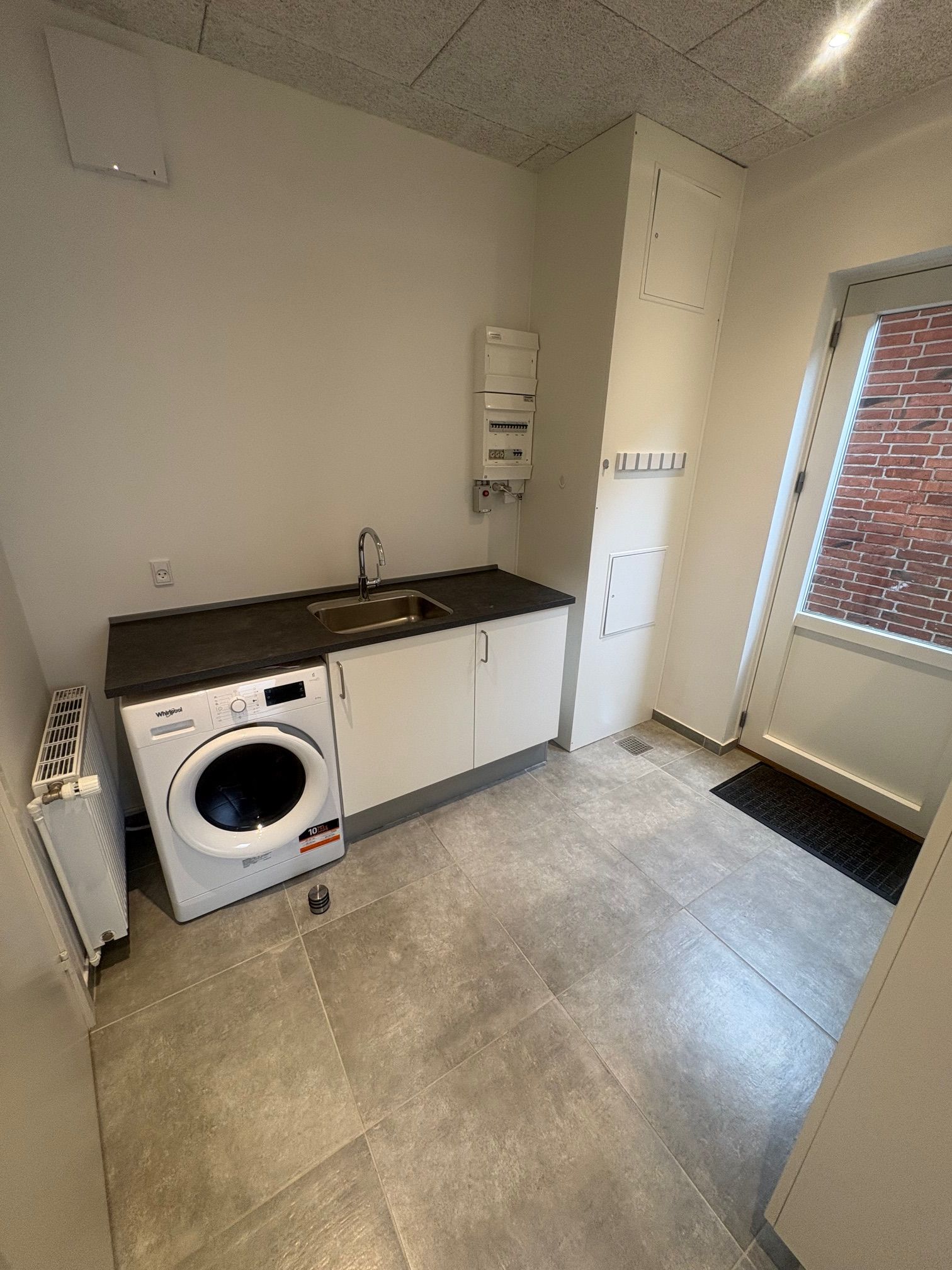 Flot delevenlig 3. værelses hus i roligt område.