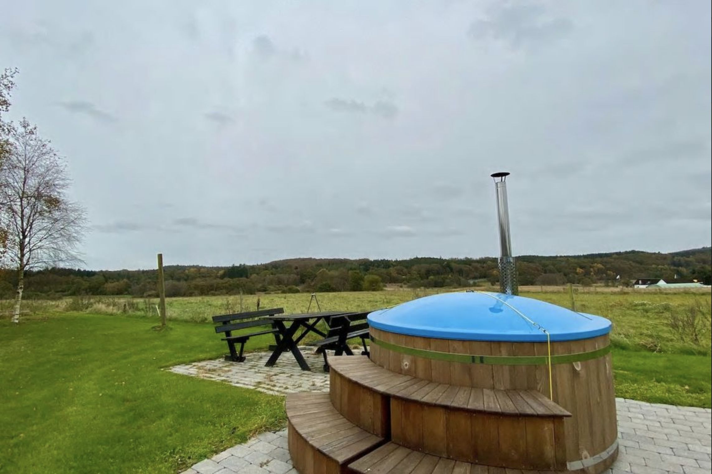 Helårshus med terrasse tæt på Støvring