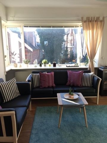 Co-living in exclusive shared Apartment for Female :   Green area with trees and private garden, quiet, safe and only 5 minutes from metro and city center. + CBS. CV a requisite for application.