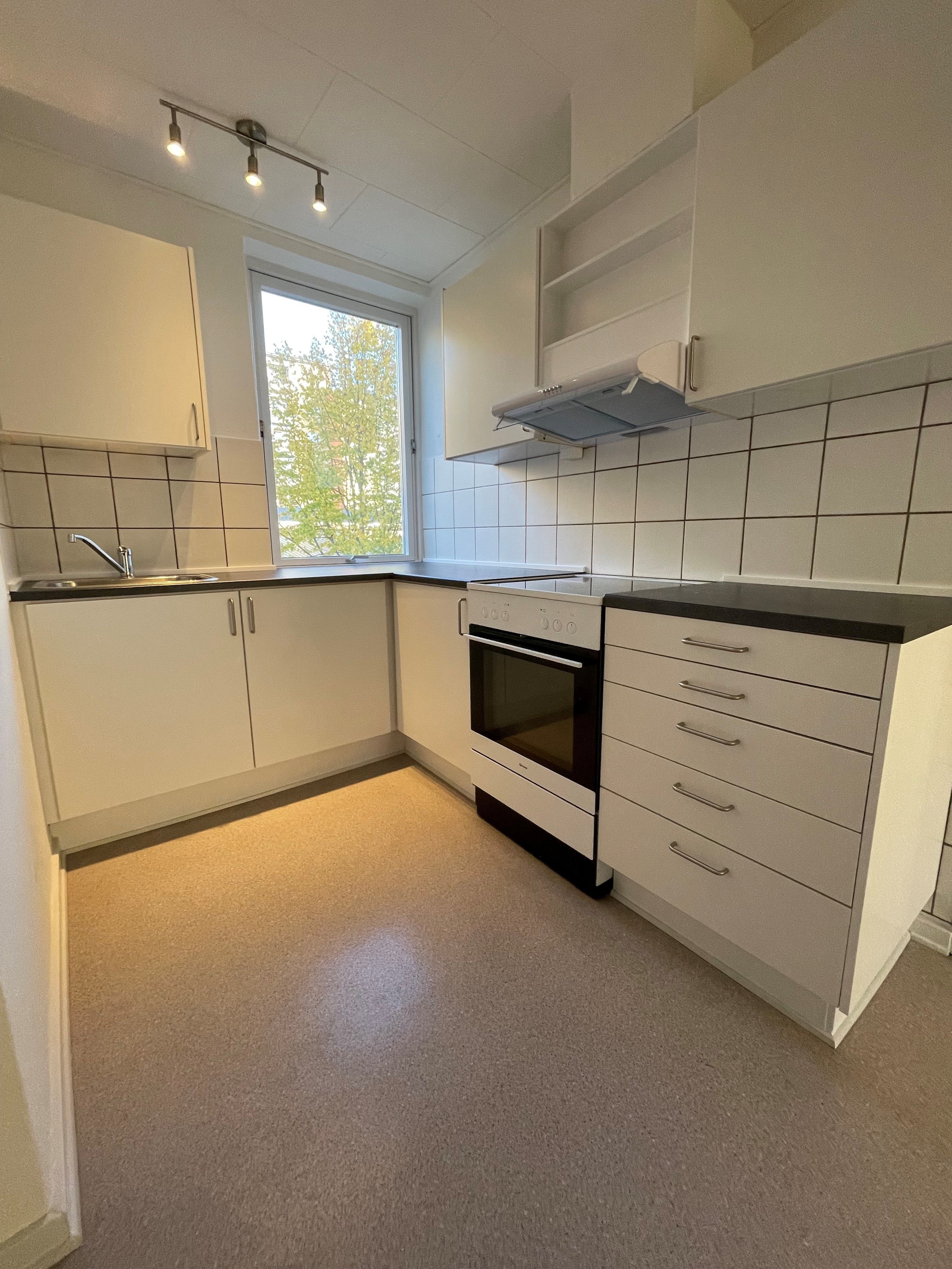 central, hyggelig, lys og rummelig, photo 1