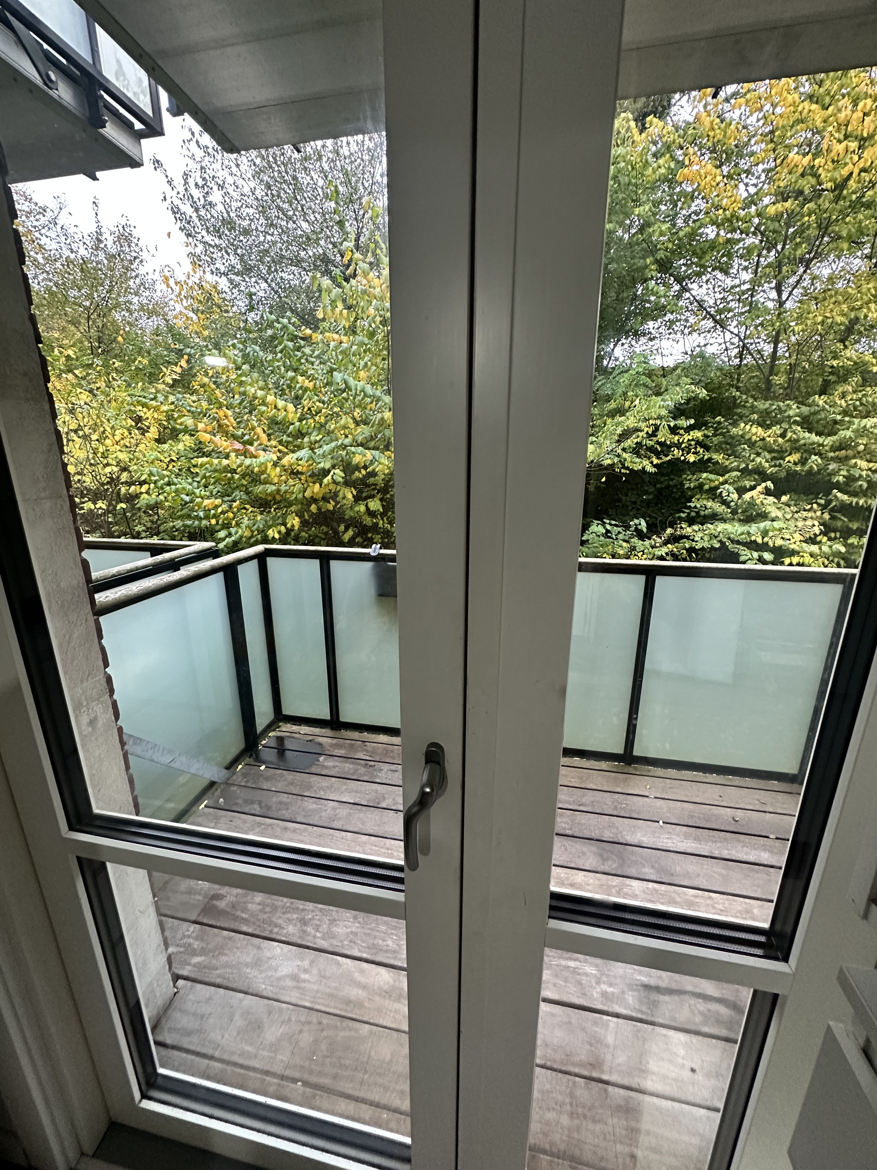 Furnished 52 m² apartment with balcony – Short term Dec–Jan