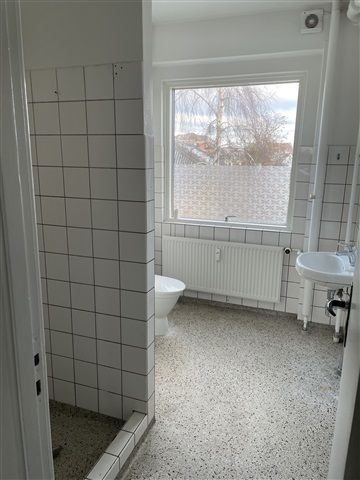 2 værelses lejlighed med vestvendt altan