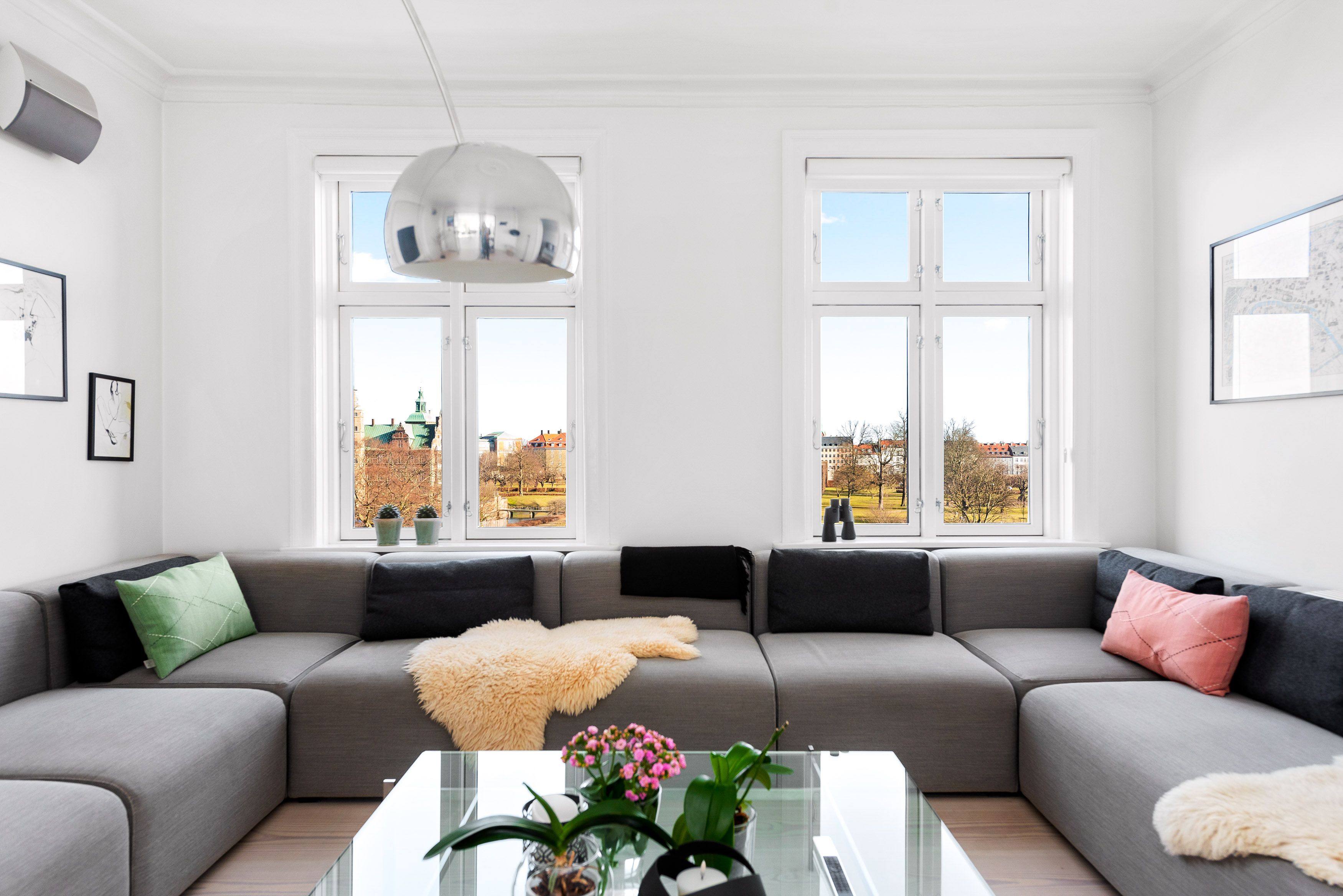 I hjertet af København - Med tagterrasse, udsigt over Kgs have & top renoveret 