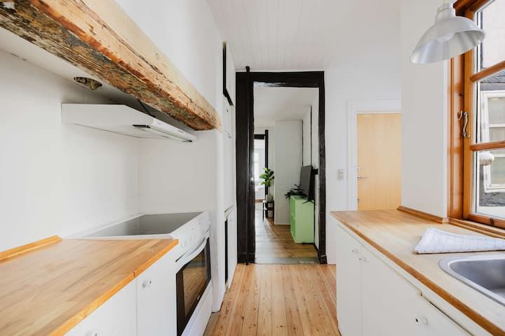 Fully Furnished In Heart Of CPH