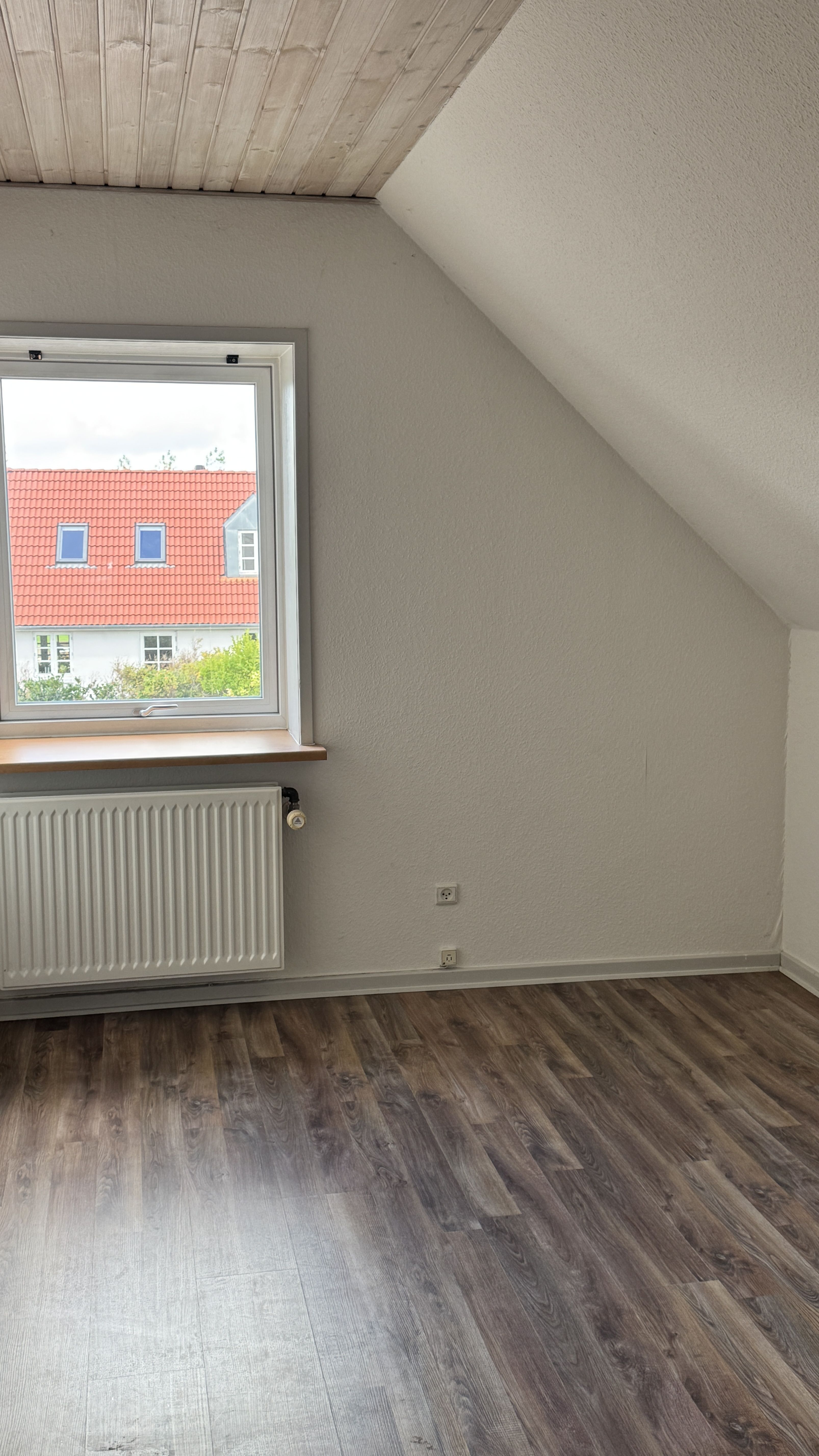 Lækker 3 værelses lejlighed med egen have 