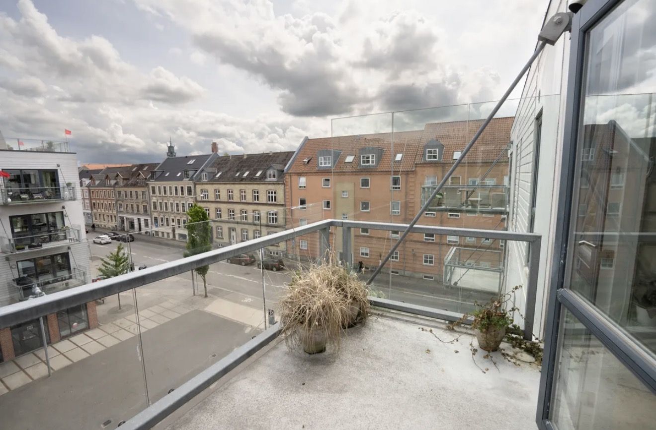 Flot 3 værelses nær Musikkens Hus